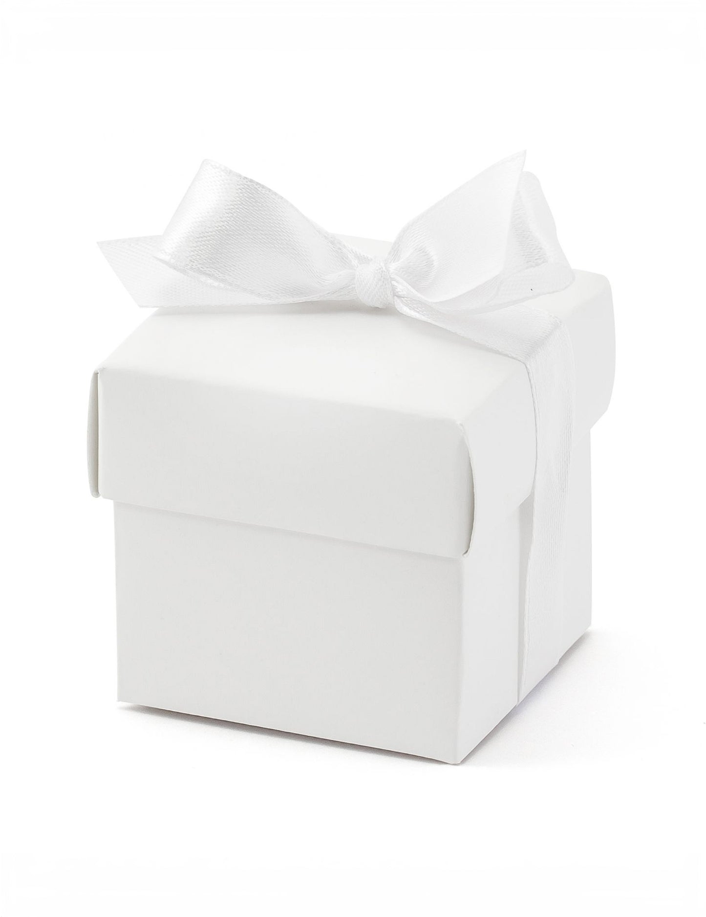 10 doboz fehér kartonban szalaggal 5,2 x 5,2 cm