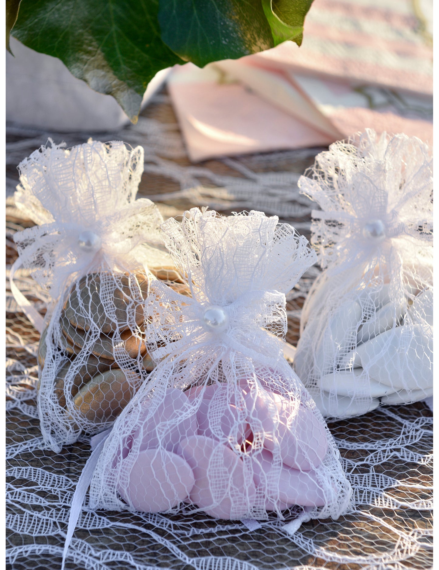 10 mini csipkemasni 4 cm fehér gyöngyházzal