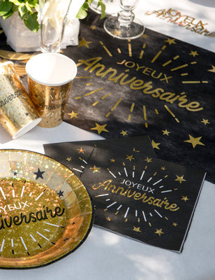 10 fekete és arany színű születésnapi papírszalvéta, 33 x 33 cm csillagokkal