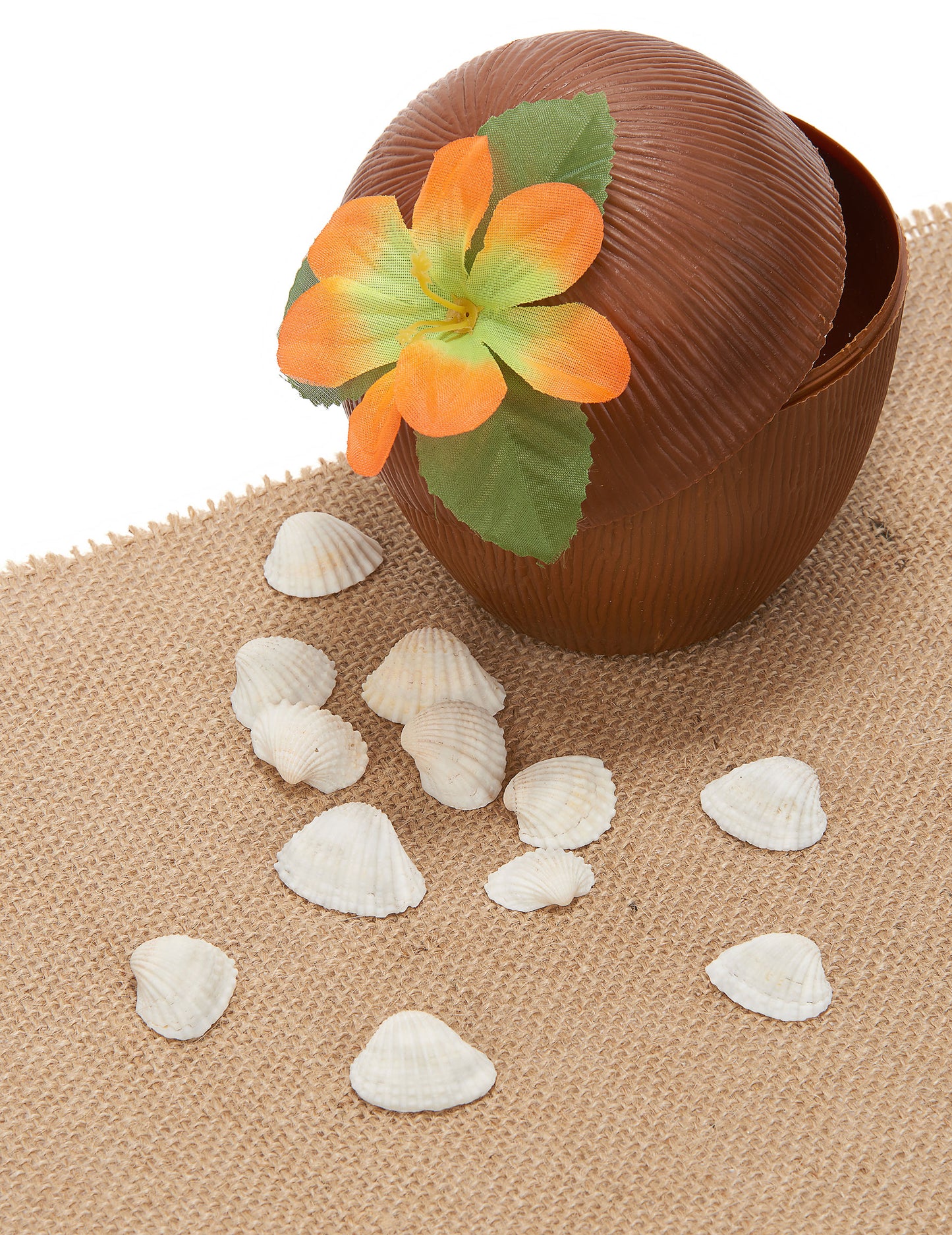 12 műanyag dekorációs kagyló 3 x 2,5 cm