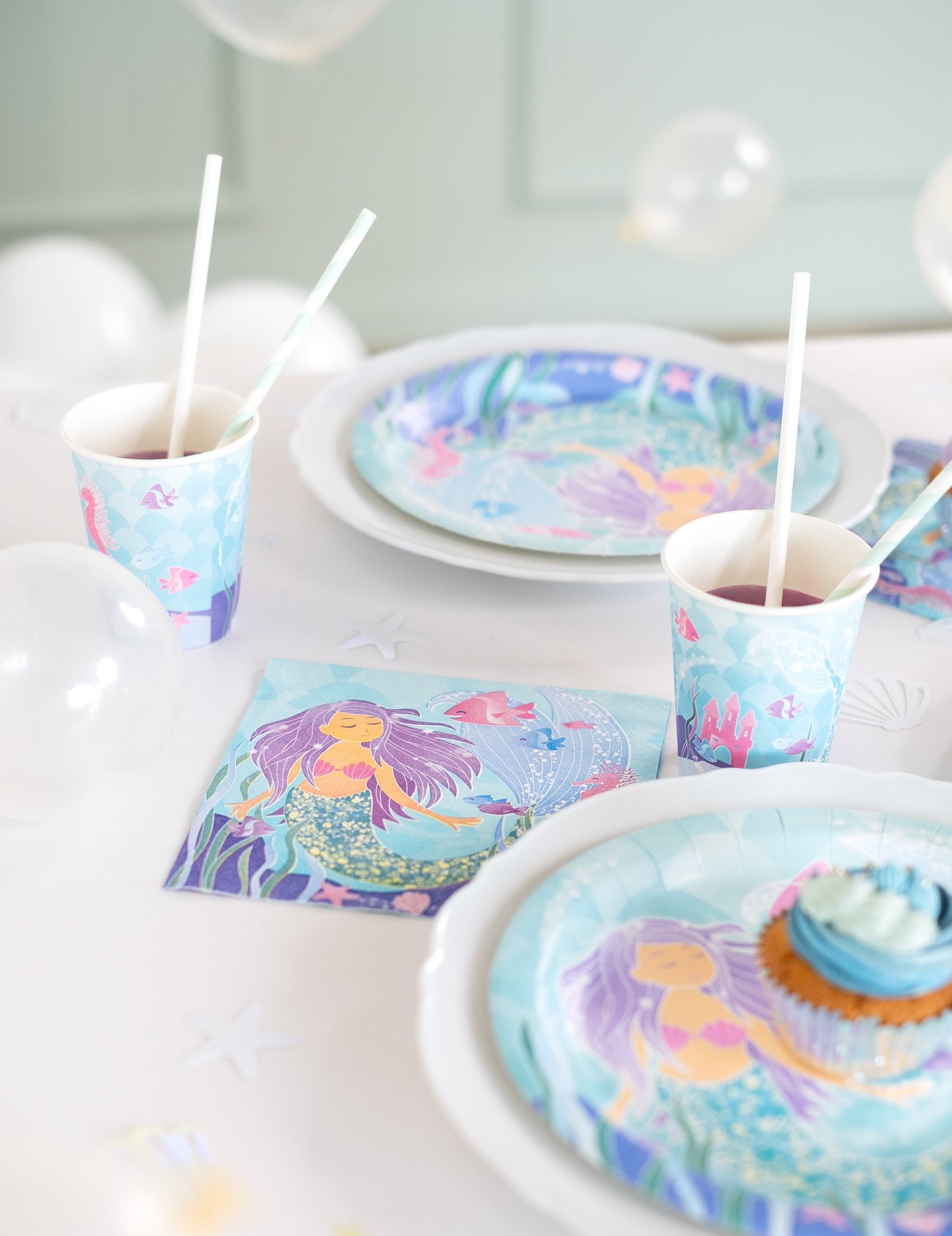 16 db csinos, csillogó sellőmintás papírszalvéta, 33 x 33 cm cm