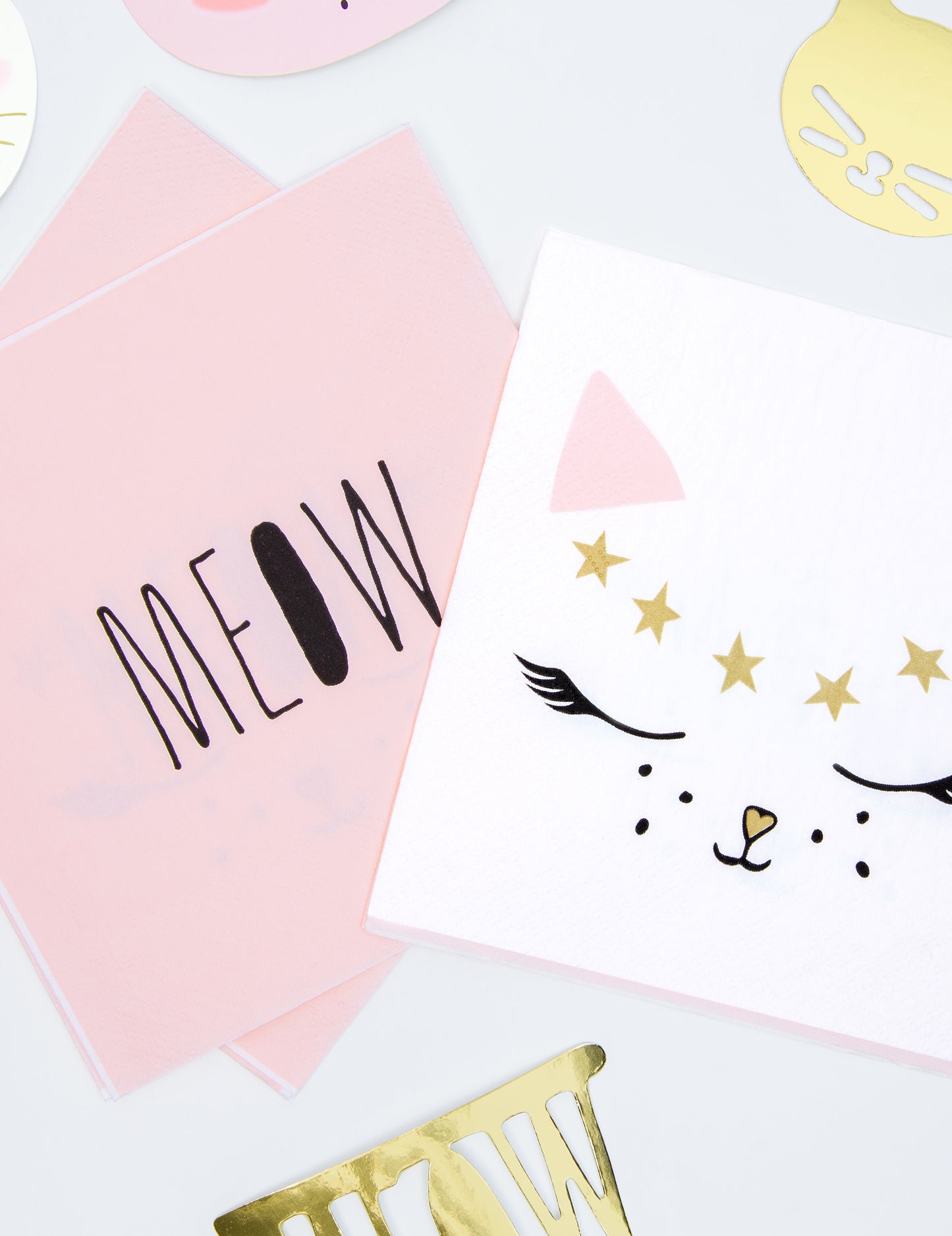 20 fehér cica papír törülköző 33 x 33 cm