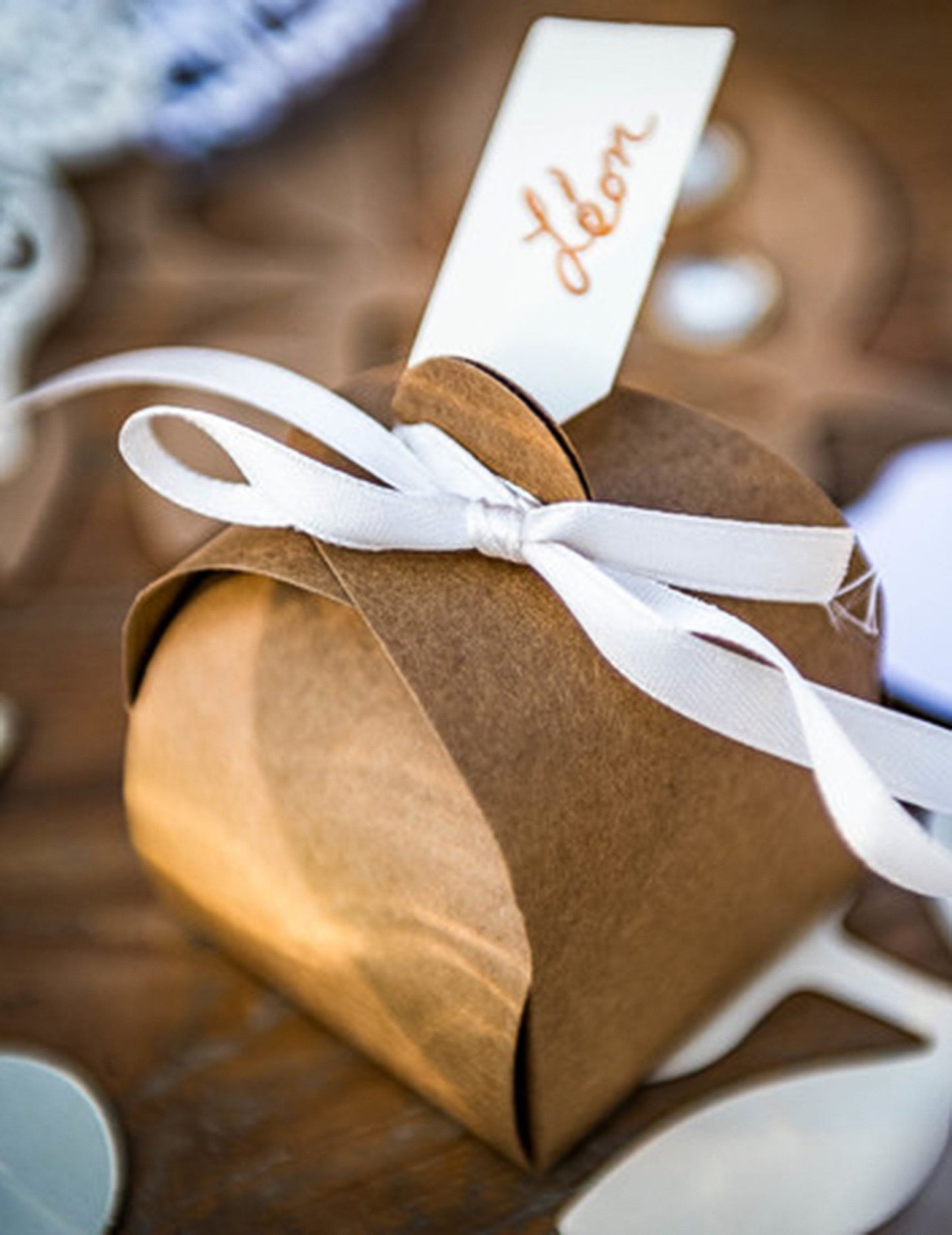 24 fehér címke 5 x 2 cm kartonból készült