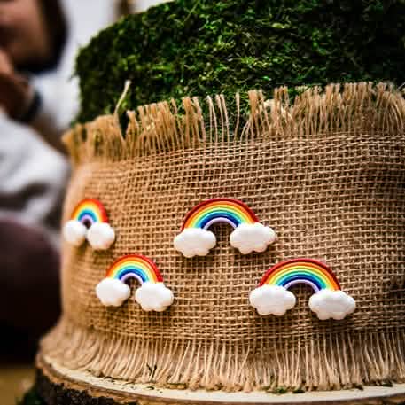 Arcs en ciel adhésifs en résine arc-en-ciel pour fête multicolore