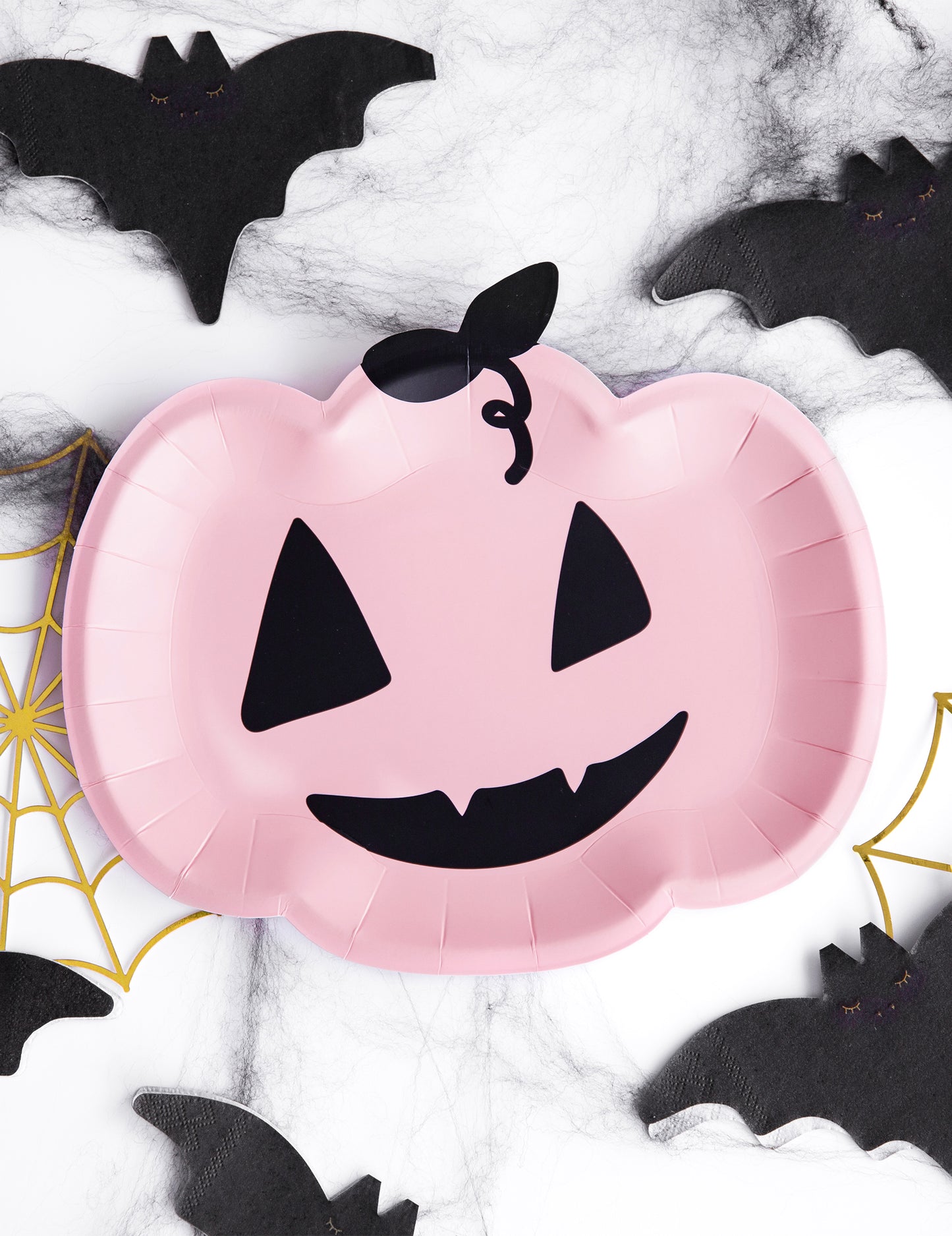6 db rózsaszín és fekete tök alakú kartontányér, 25 x 22 cm cm mosolygós Halloween