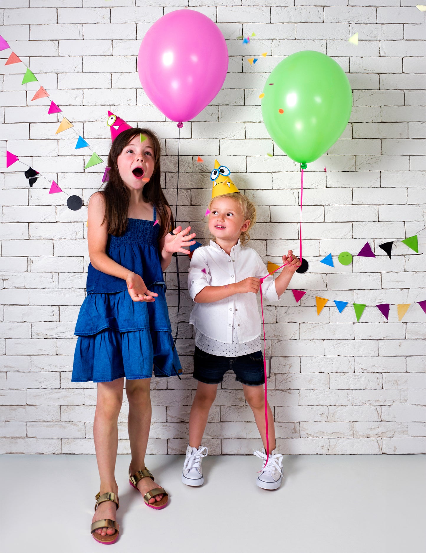 6 színes kis szörny parti kalap, amelyeket elkészíthetsz