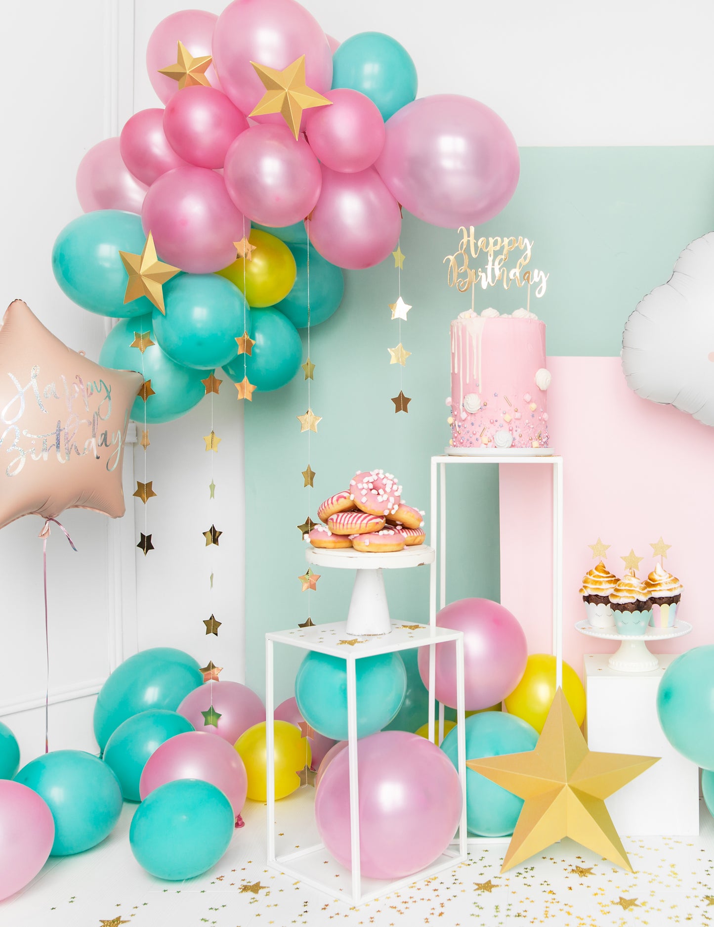 Mise en scène de buffet d'anniversaire des 6 étoiles à suspendre 3D Noël