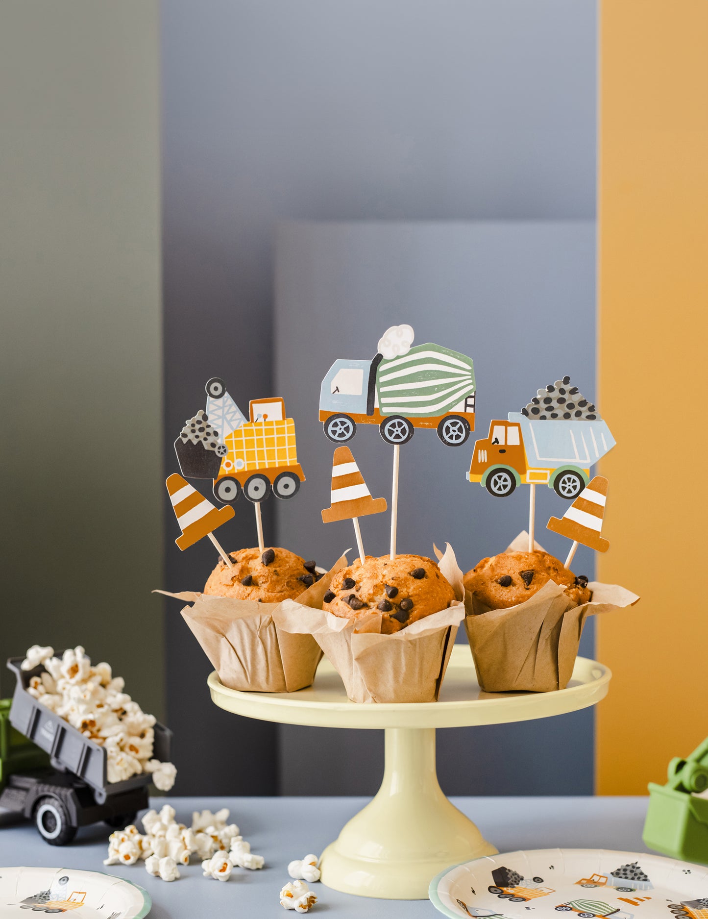 6 kis tányér helyszíni teherautók 18 cm