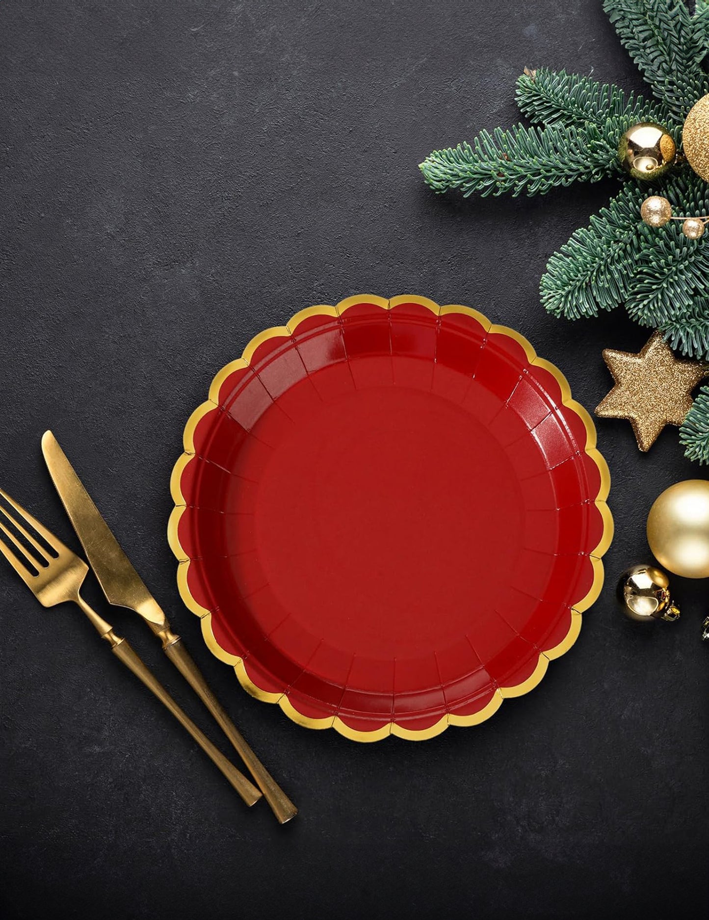 8 kagylómintás piros és arany kartontányér 23 cm karácsonyra
