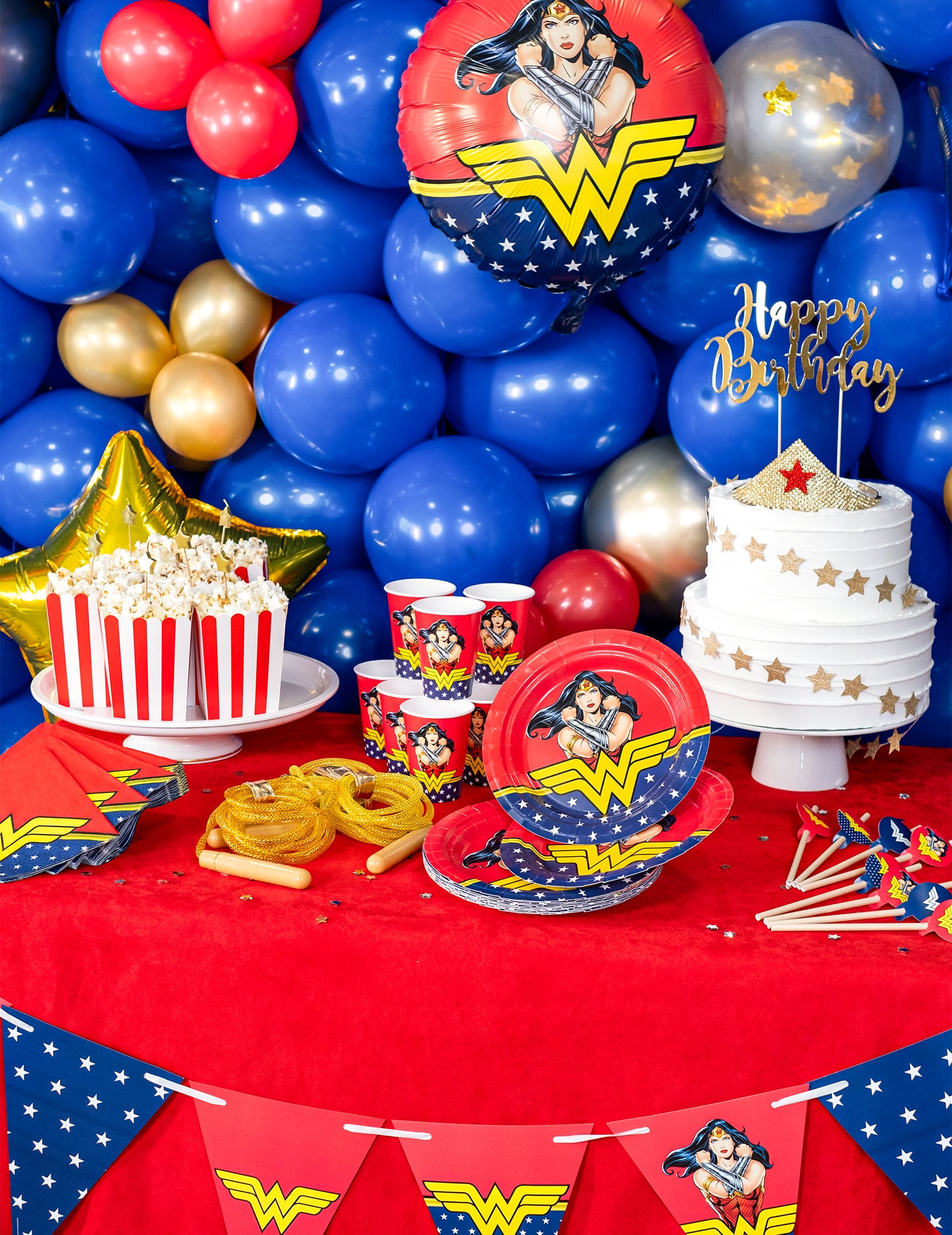 8 kartonlemez Wonder Woman 23 cm