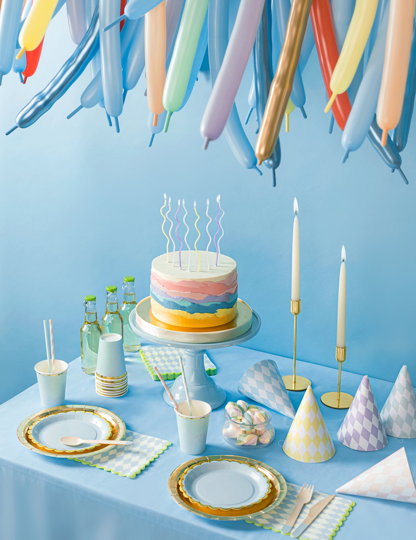 8 db többszínű pasztellszínű spirálgyertya, 14 db cm bobeche-ekkel