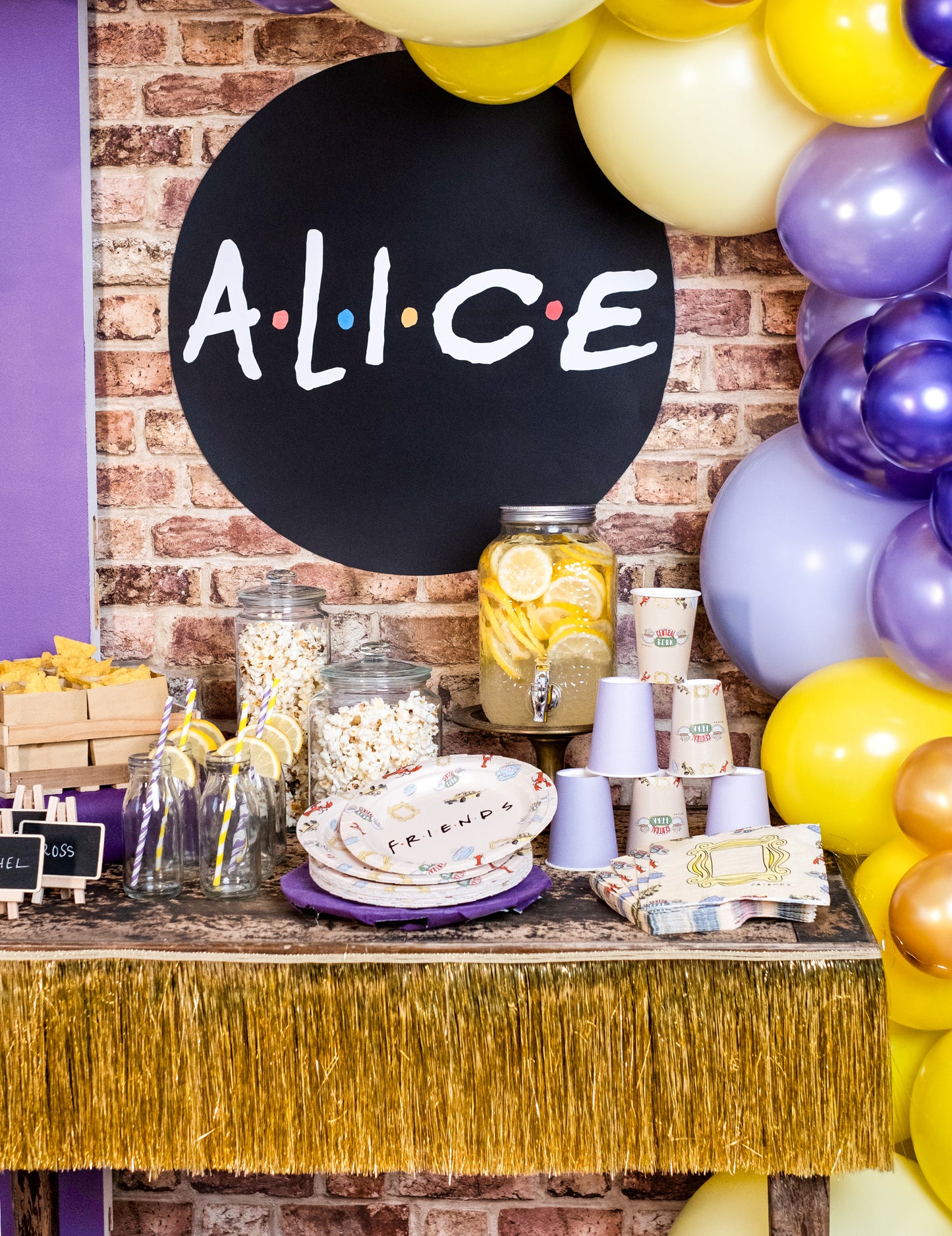 8 Carton Friends csésze 210 ml