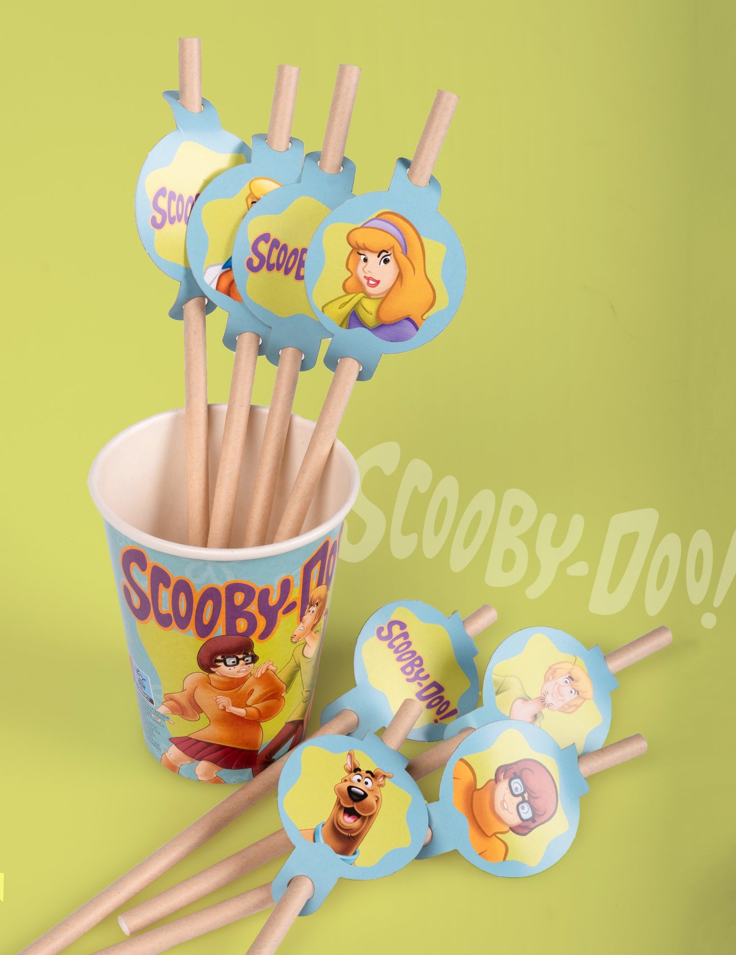8 szalma medál a scooby-doo 20 cm-es kartonban