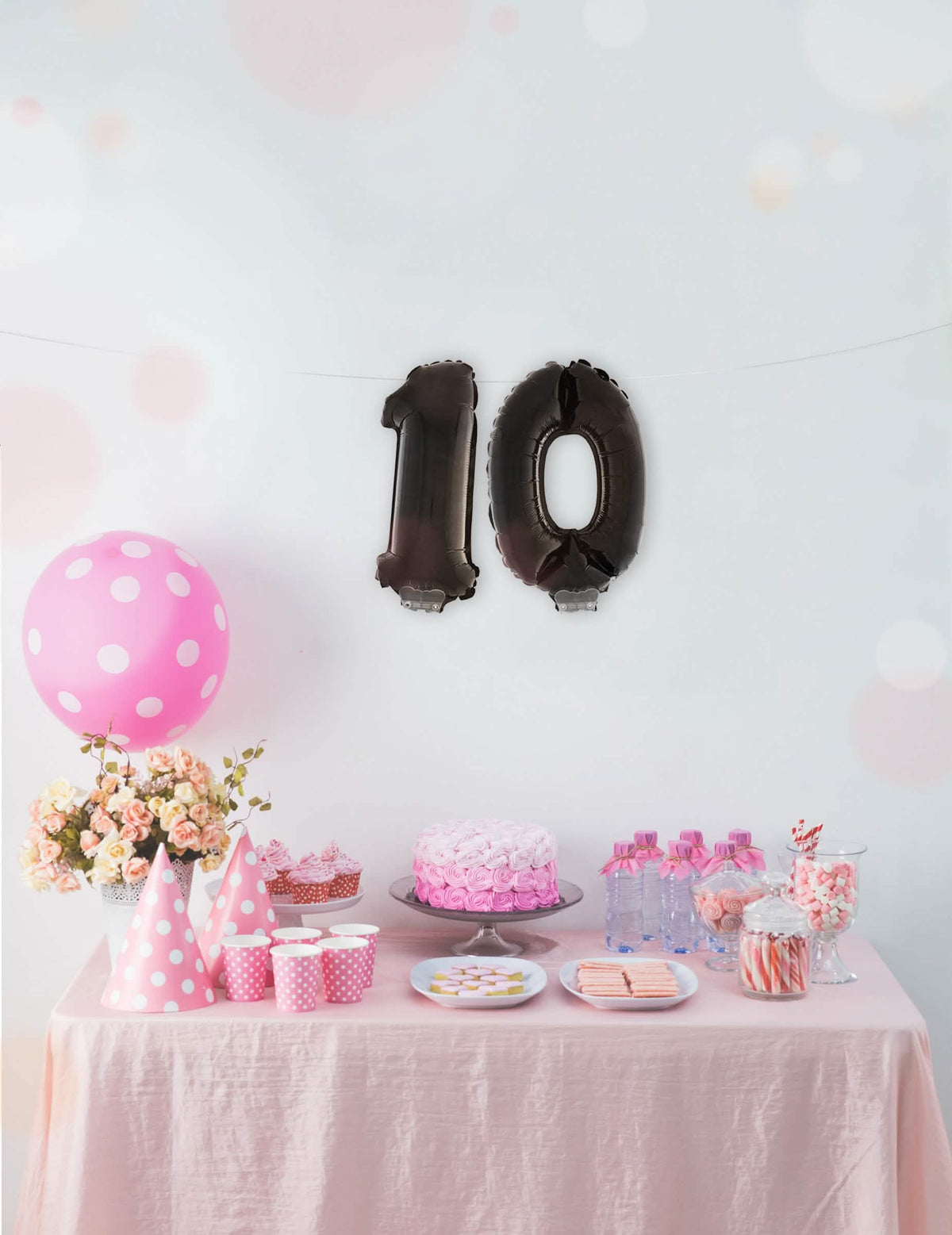 10-es számú fekete fólia lufi szituációba helyezve