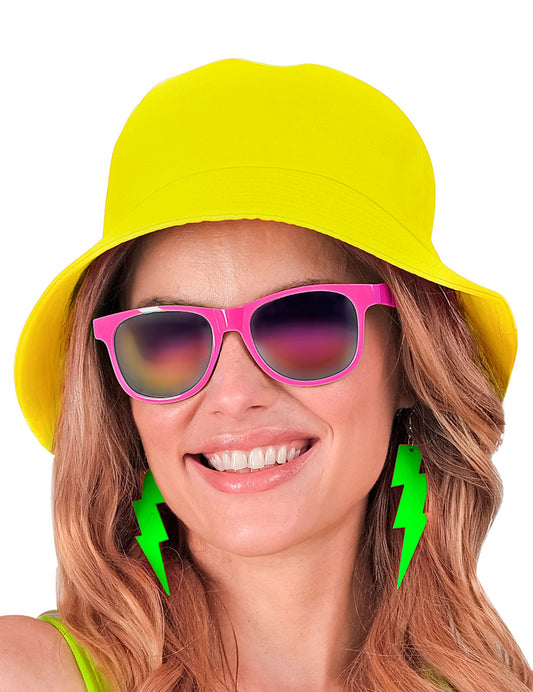 Vue de face avec accessoires du Bob jaune fluo pour adulte
