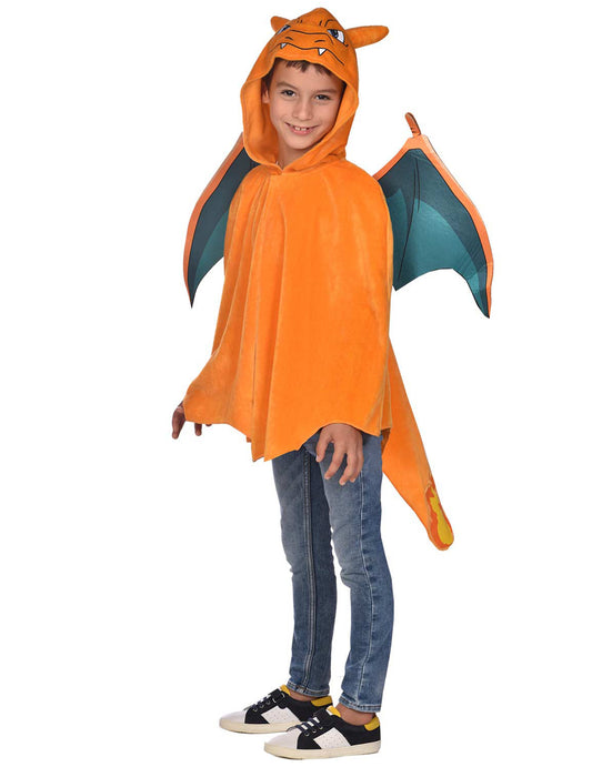 Vue de profil de la cape Dracaufeu Pokemon pour enfant