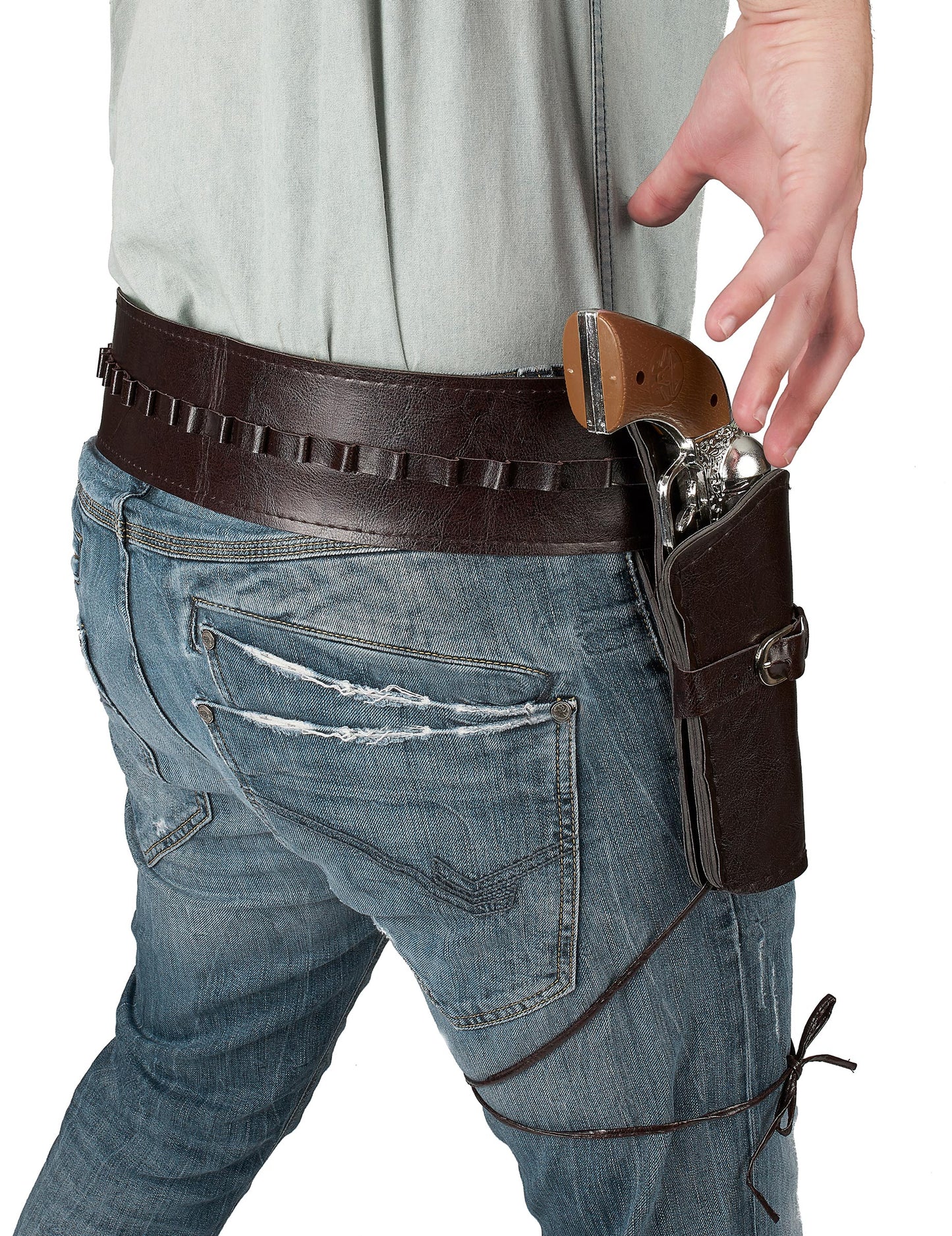 Felnőtt fekete vagy barna cowboy öv tokokkal