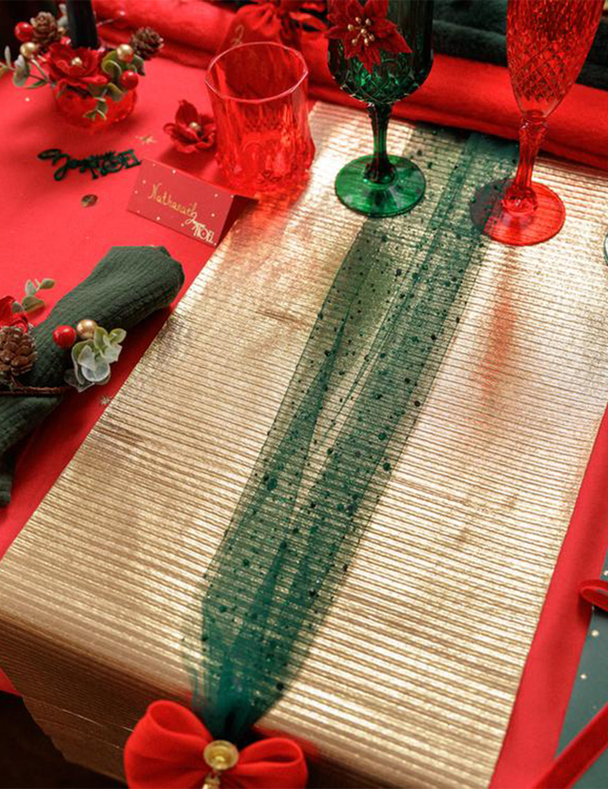 Chemin de table strass vert anglais 28 cm x 3 m