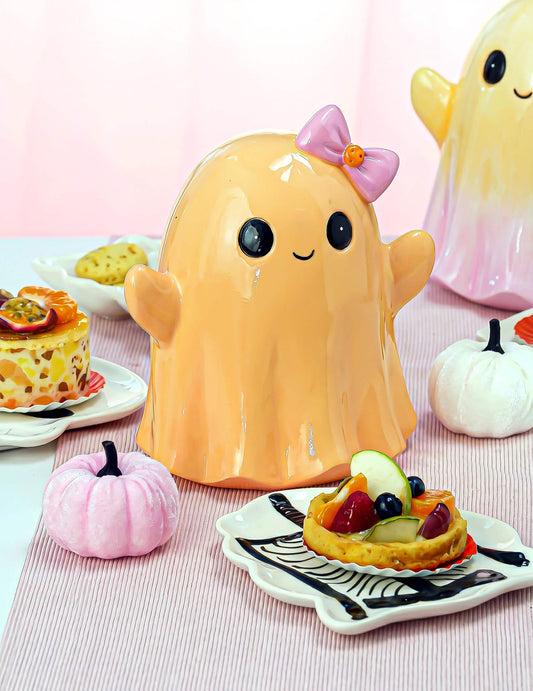 Fehér, bársonyhatású dekoratív Summerween tök 7 x 4 és 7 cm között