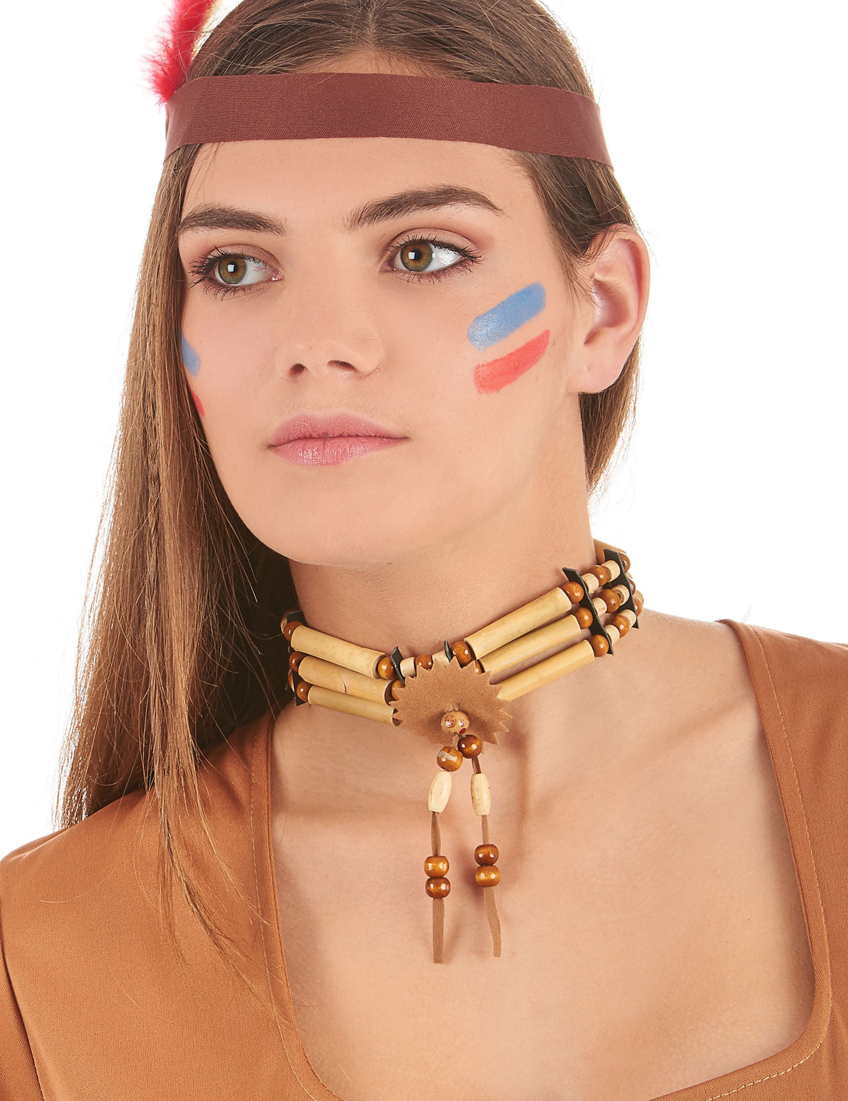 Közelről viselt indiai choker nyaklánc