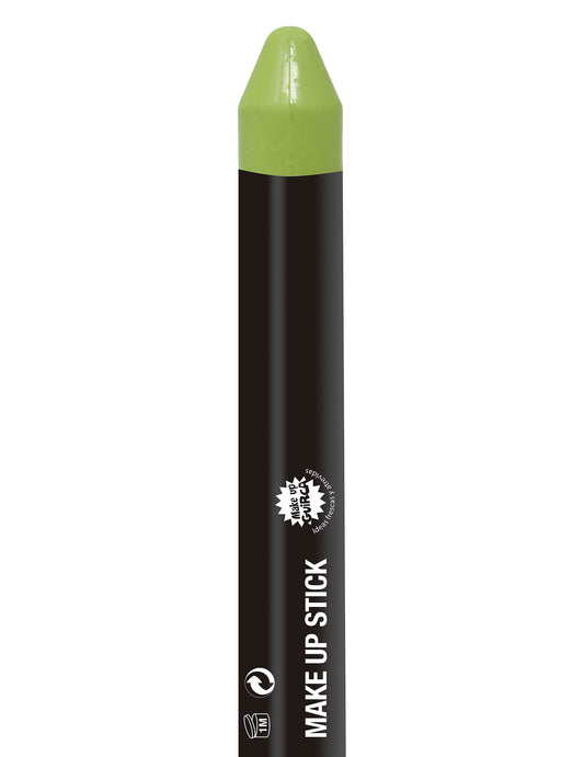 Gros plan sur la pointe du crayon maquillage pour adulte