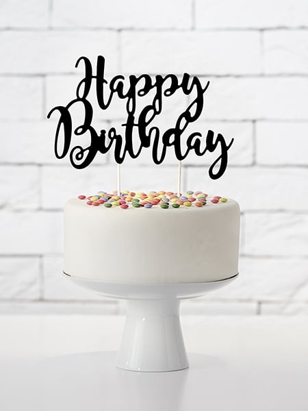 Fekete kartonból készült boldog születésnapot torta dekoráció