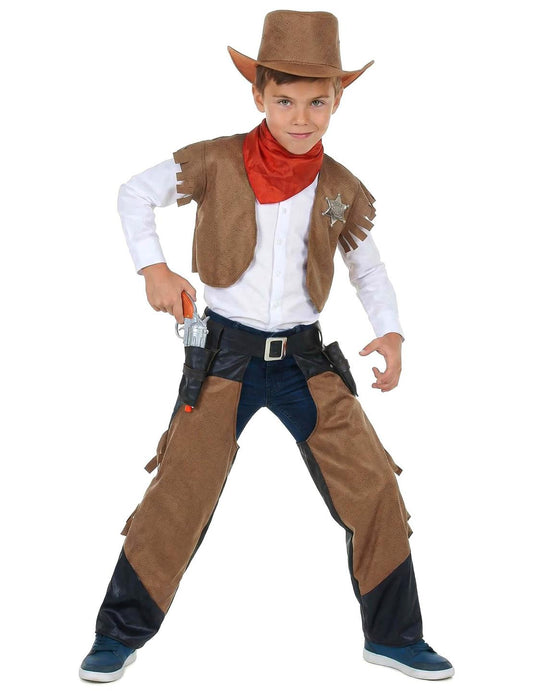 A fiú barna cowboy jelmez elölnézete