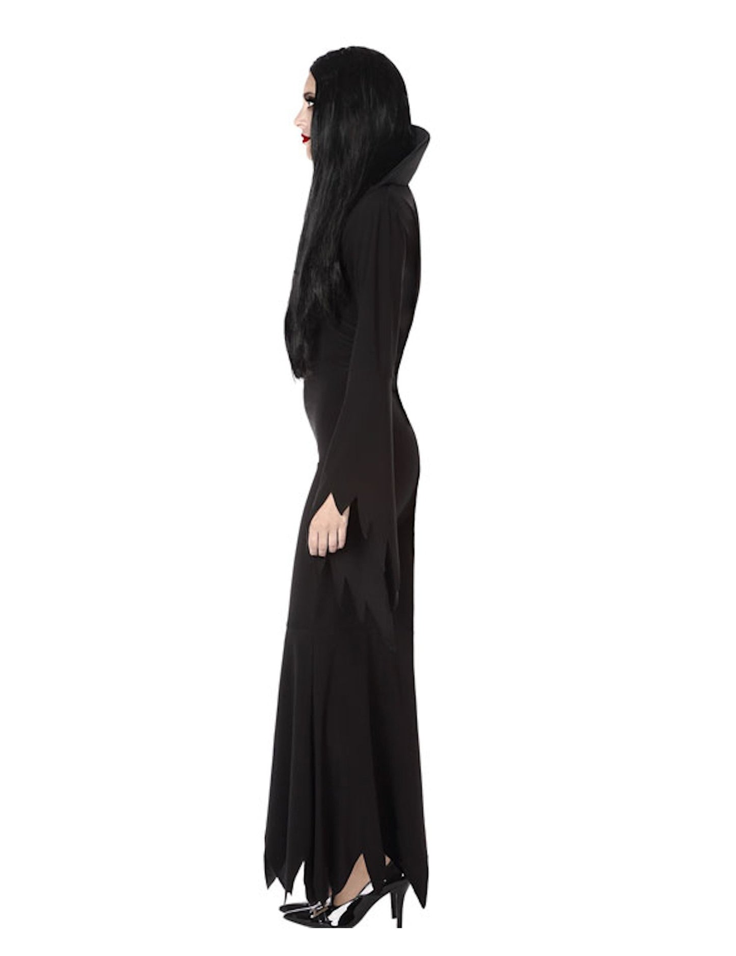 Morbid család álruhás nő