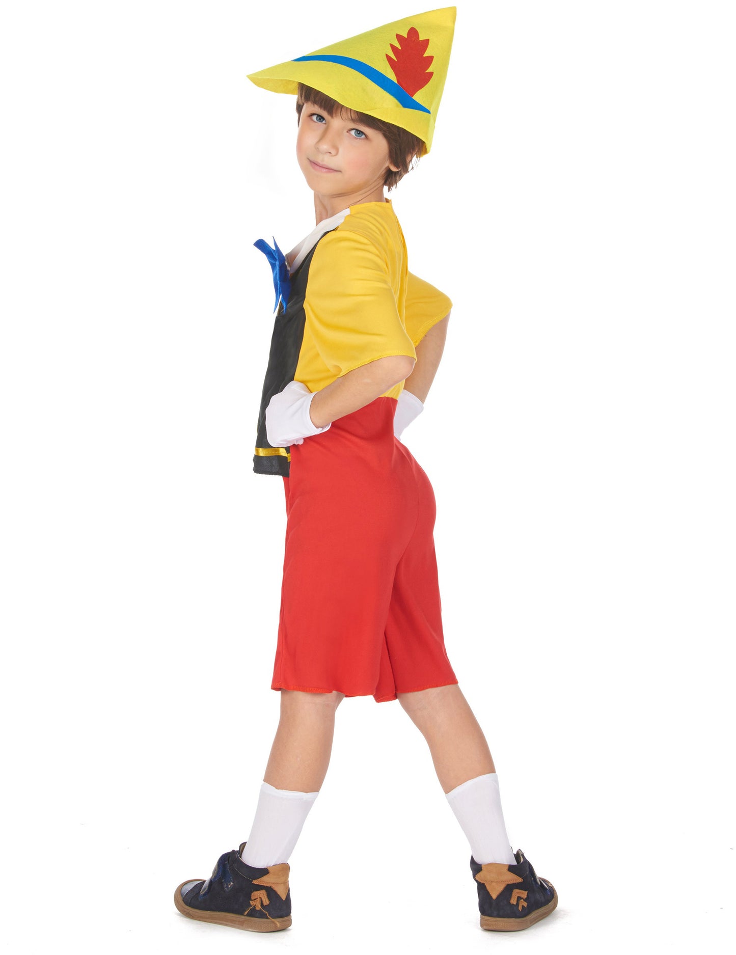 Báb, álruhás kisfiú hazug