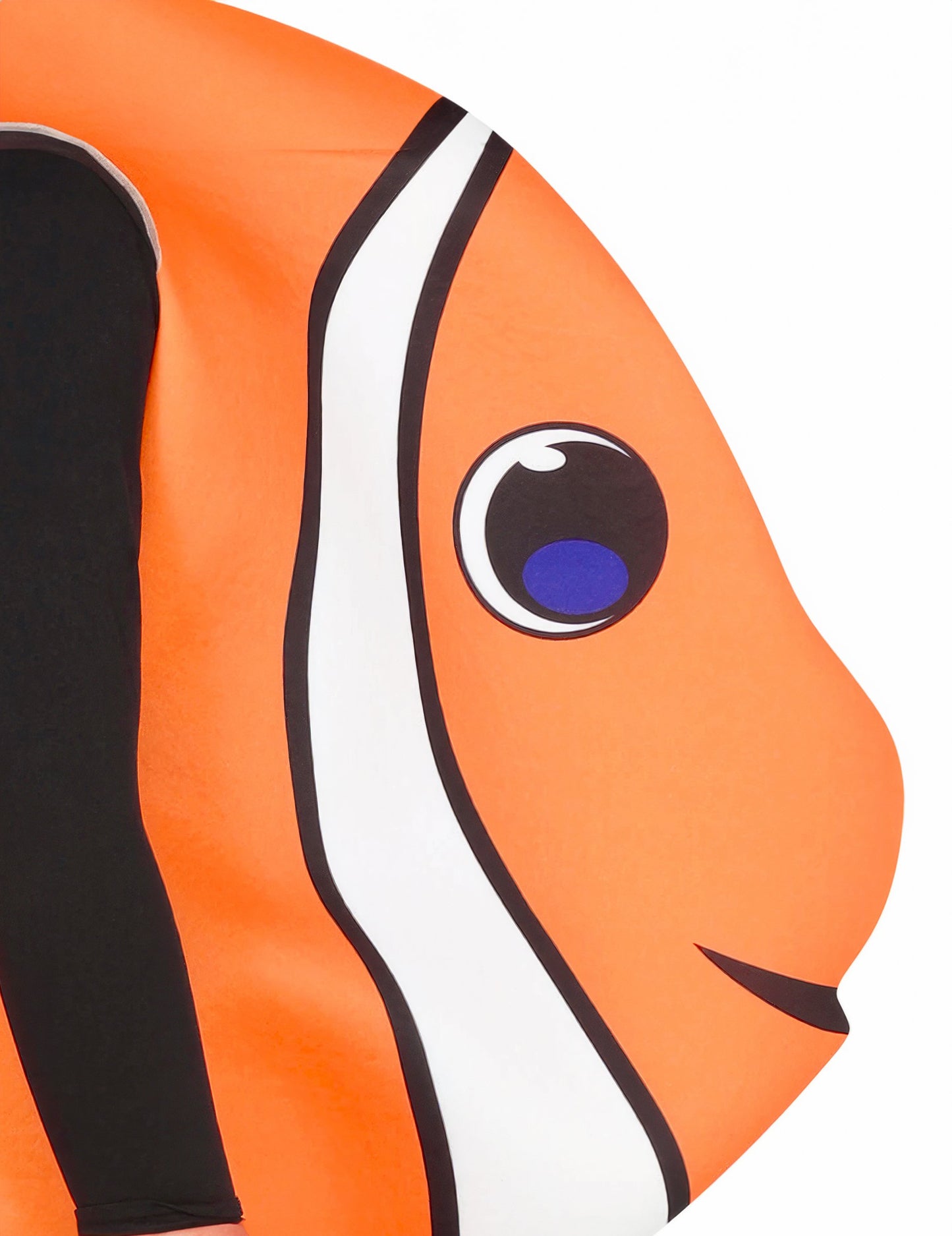 A gyermekek bohóc halak álcázása