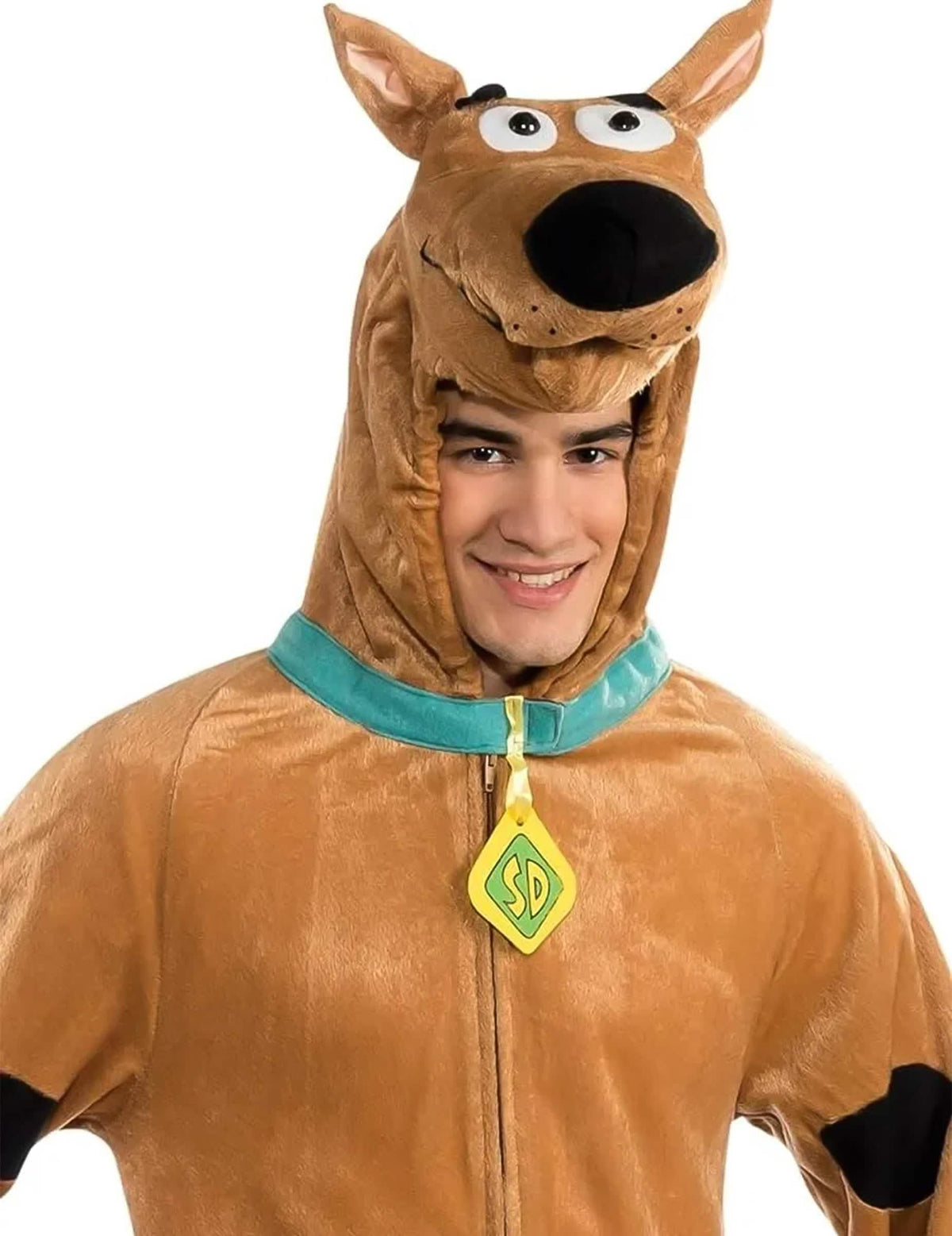 Közeli felvétel a Scooby-Doo jelmez csuklyájáról és gallérjáról