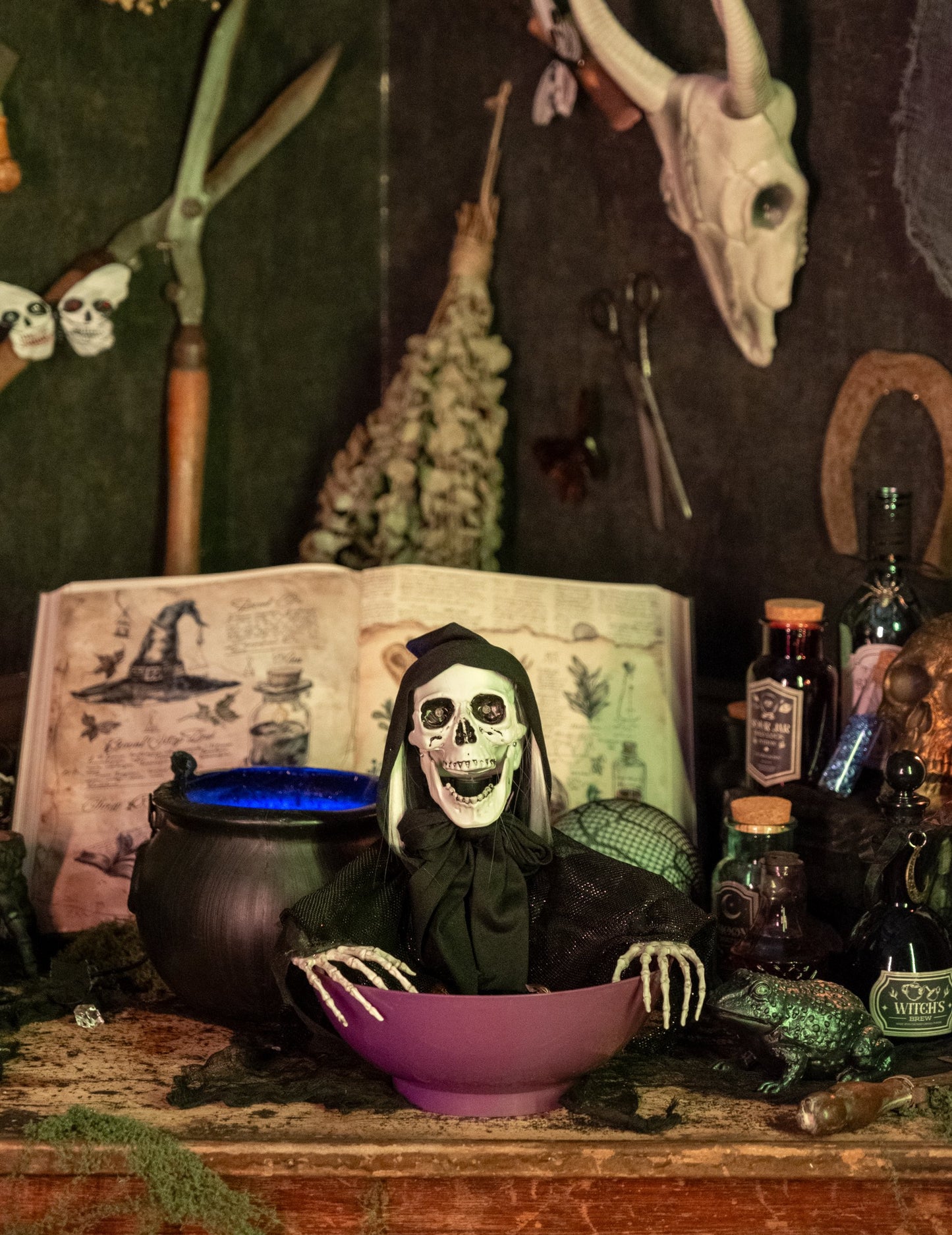 Ghoulish Reaper izzó tálral 52 cm