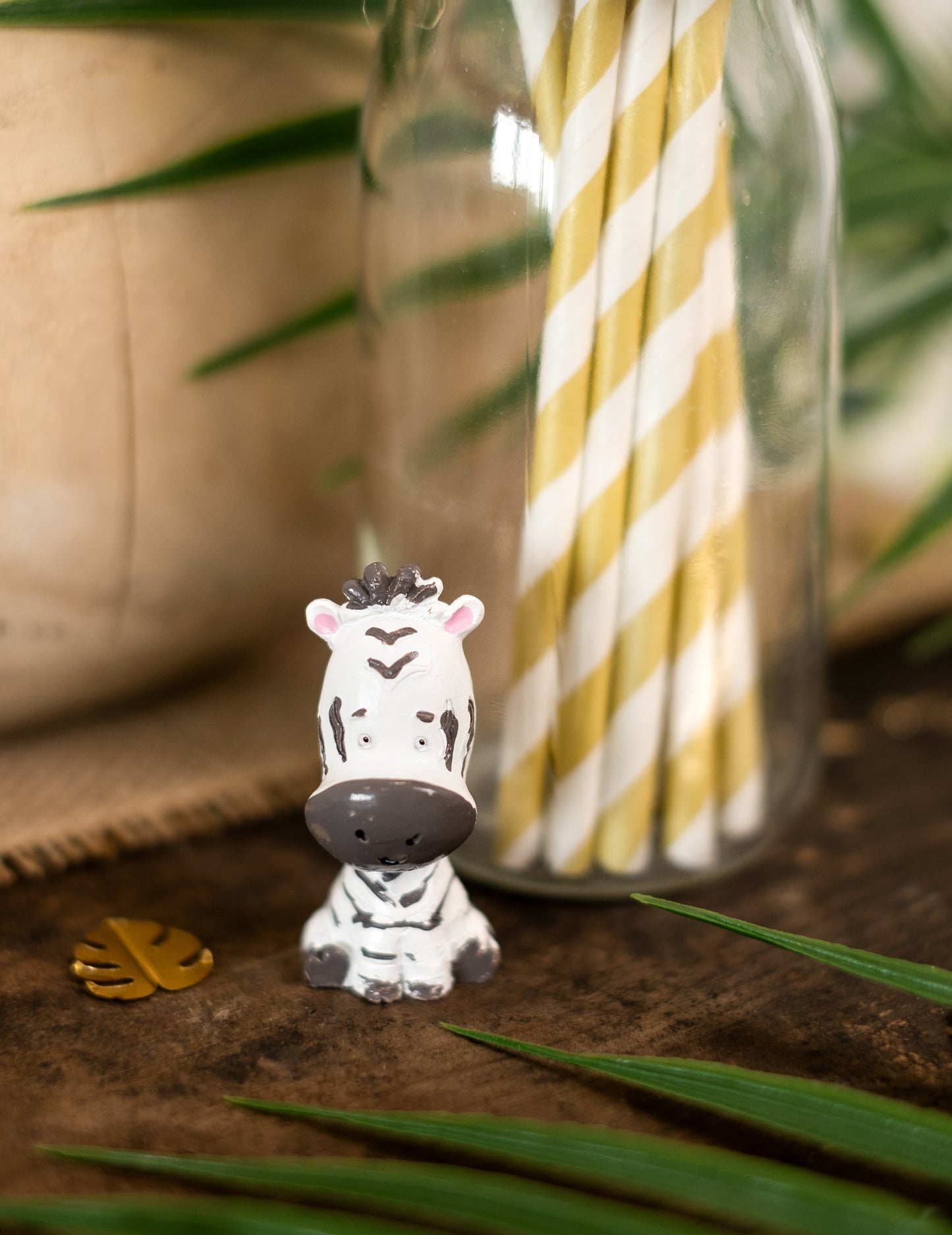 Dekoratív szafari zebra gyanta figura 3 cm 2,5-szörös cm