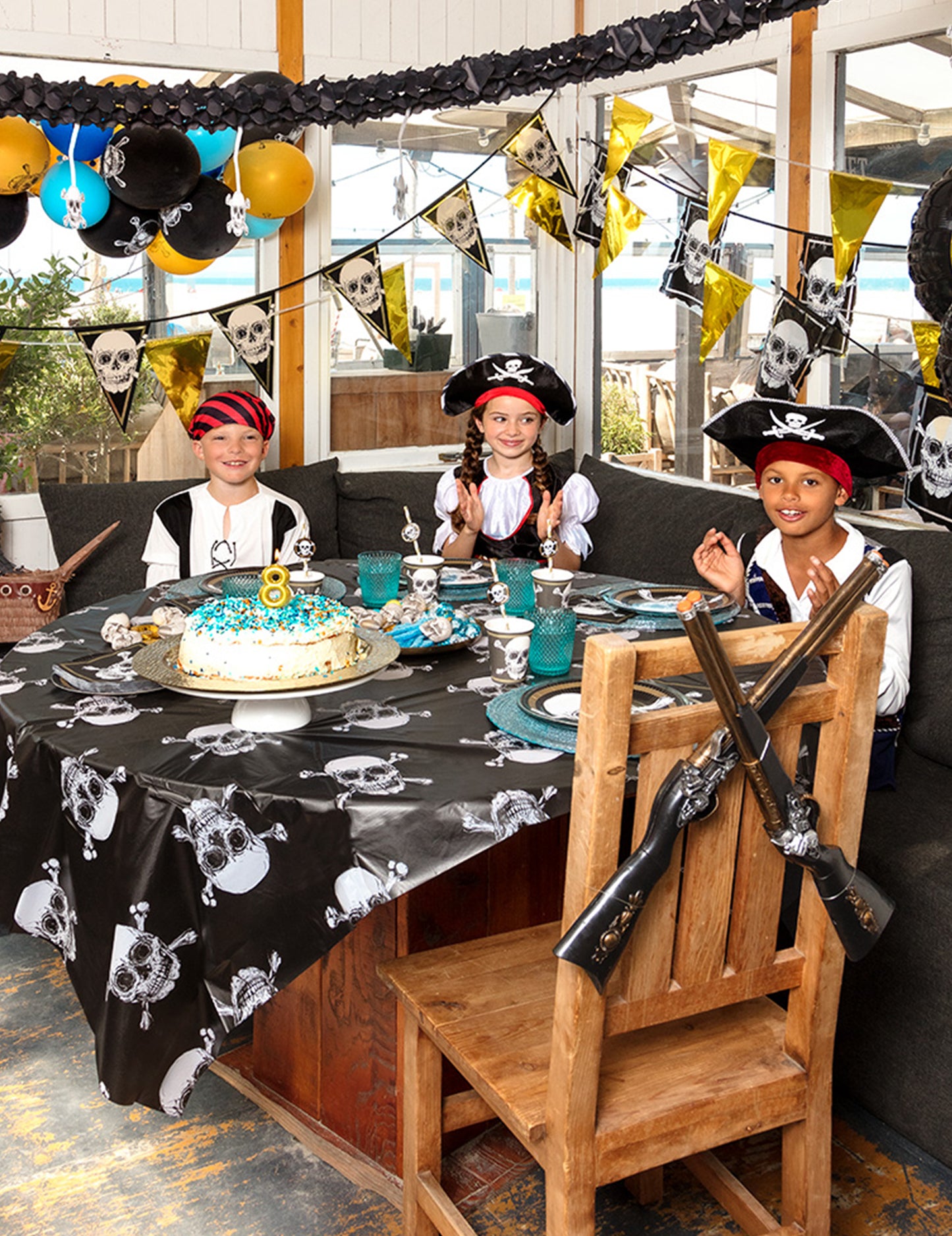 Garland 10 műanyag zászlók kalóz Jolly Roger 30 x 20 cm