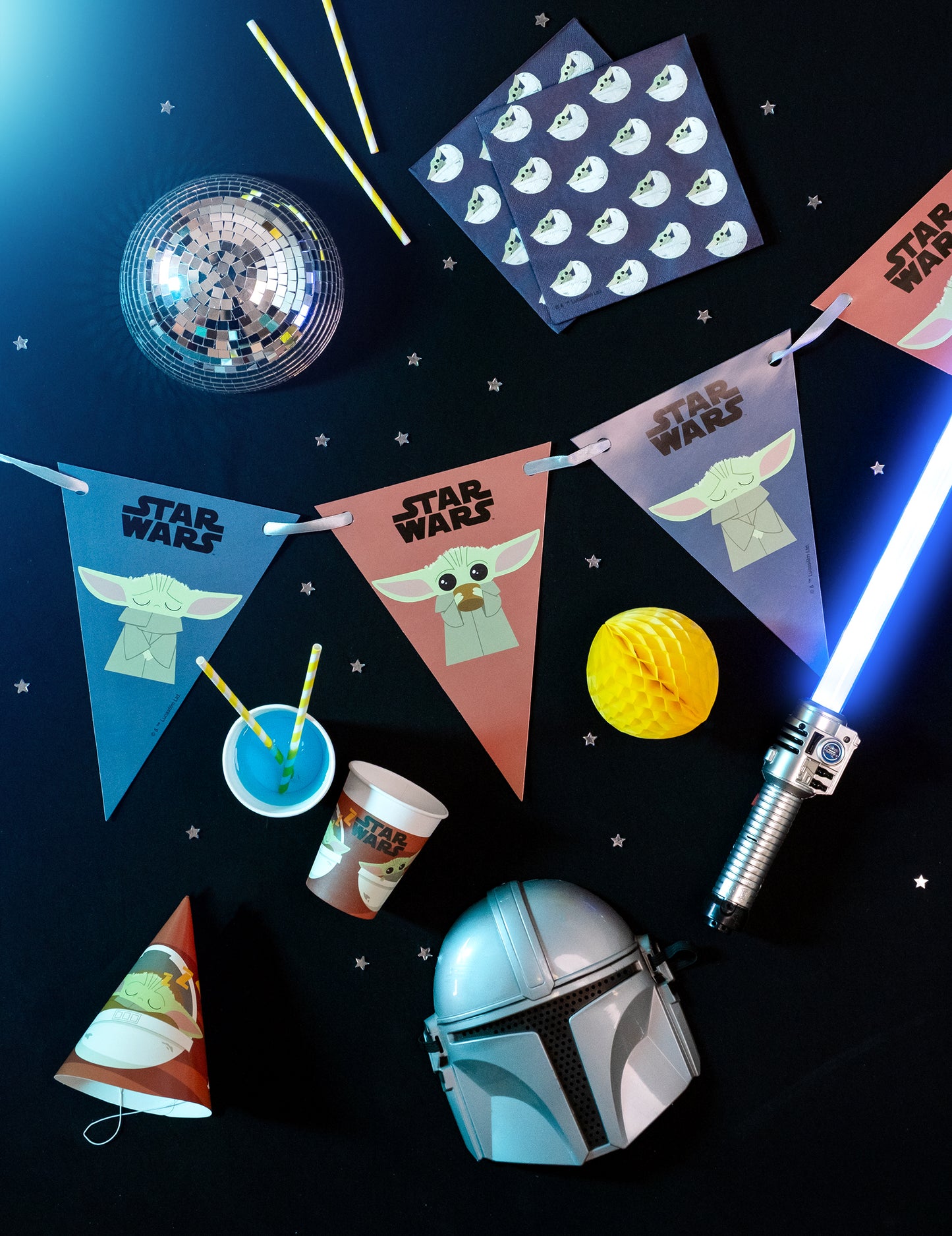 Baby Yoda, a mandalóri™ karton szalagcím 2,3 m