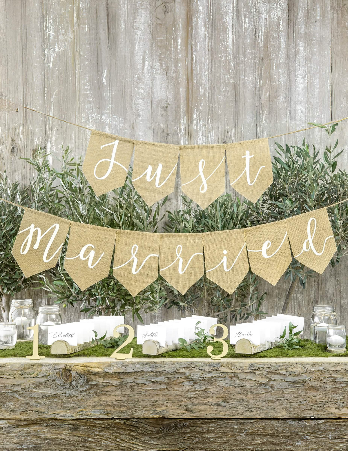 Just Married girlandaként esküvőre való bemutatása