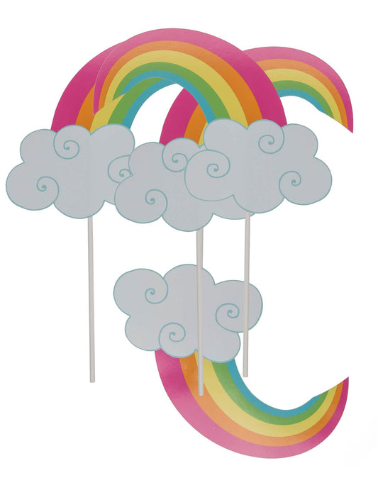 Accessoires arc-en-ciel et nuages sur tiges du kit photobooth licorne