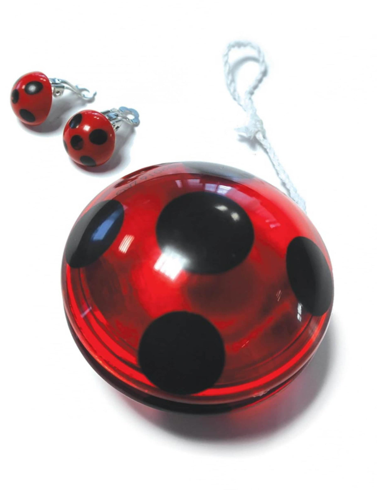 A Yoyo és Ladybug™ fülbevaló kiegészítők részletei