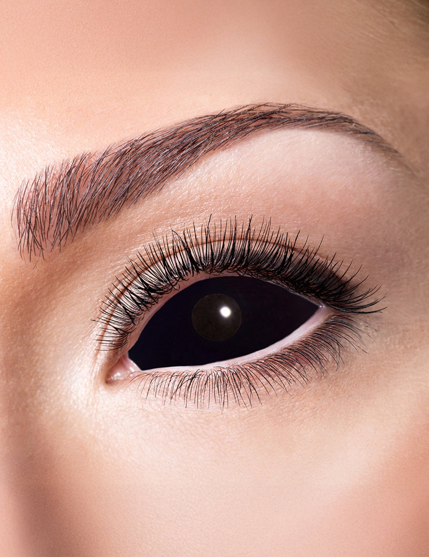 Kontaktlencsék divatos korrekció nélkül sclera fekete szem 6 hónapos felnőtt