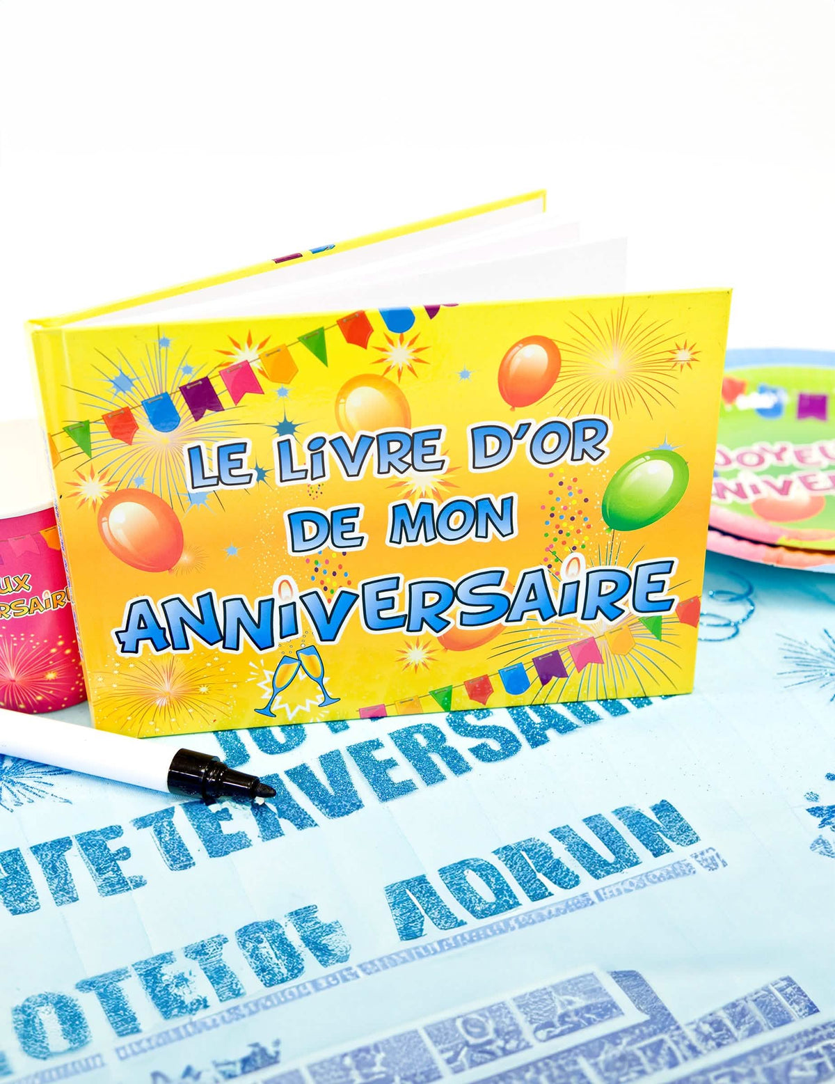 Áttekintés kiegészítők az Anniversaire Fiesta vendégkönyvéhez