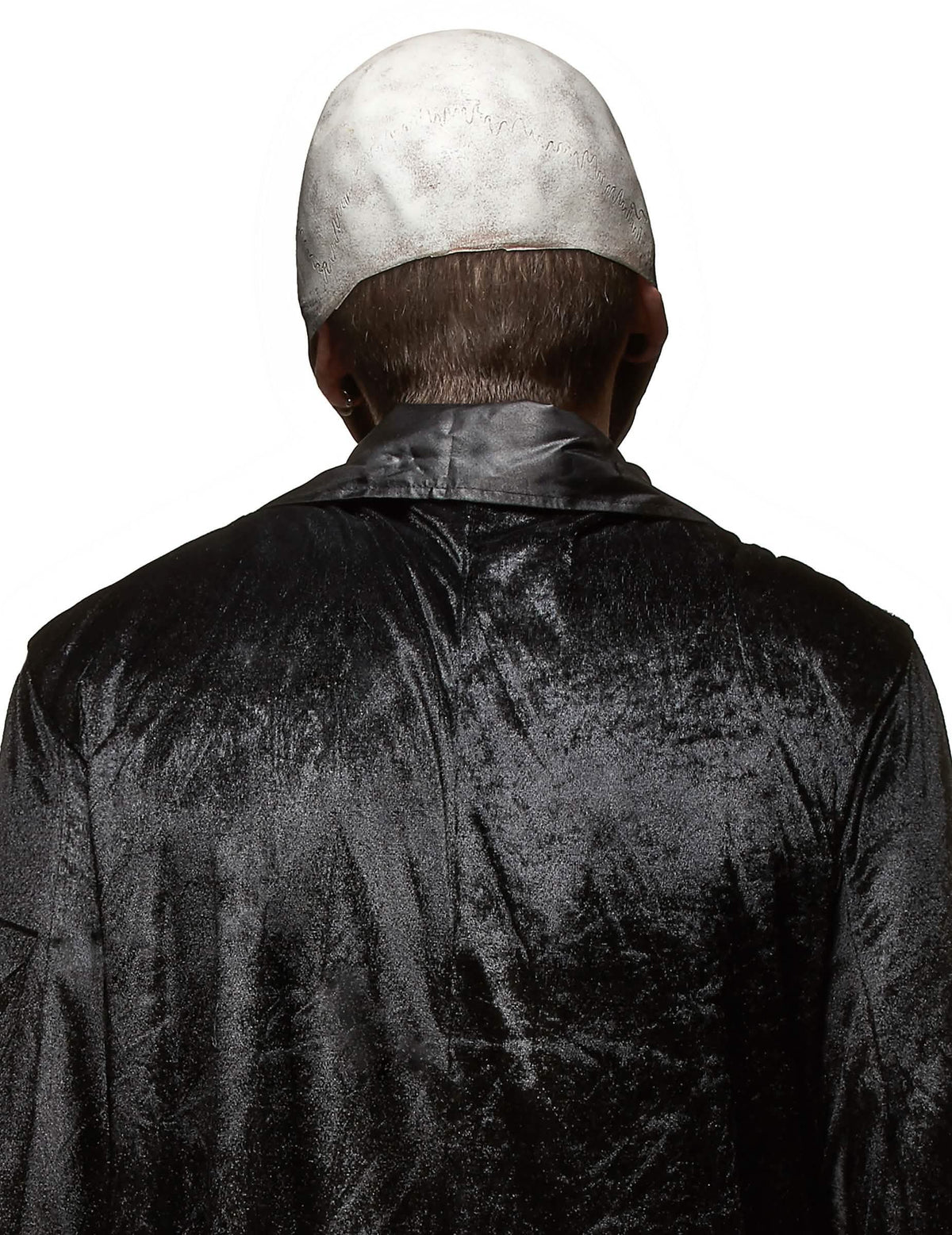 Hátulnézetből látható a félelmetes koponya latex maszkja