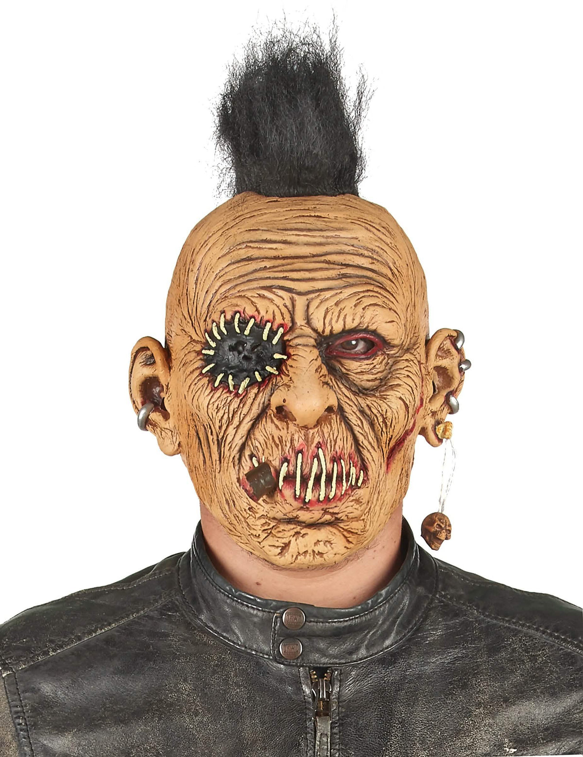 A latex punk tarajos maszk varrott szájának és piercingjeinek részletei