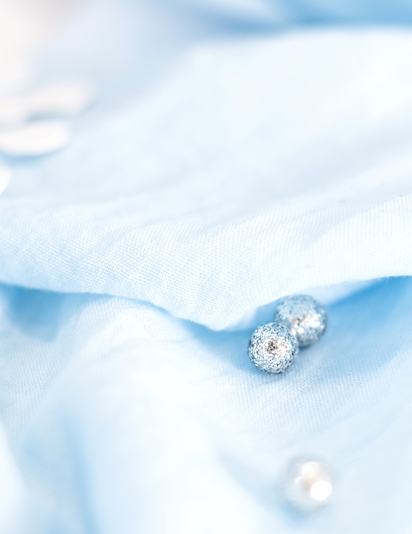 Mini ezüst csillogó golyók 8 mm 10 gr