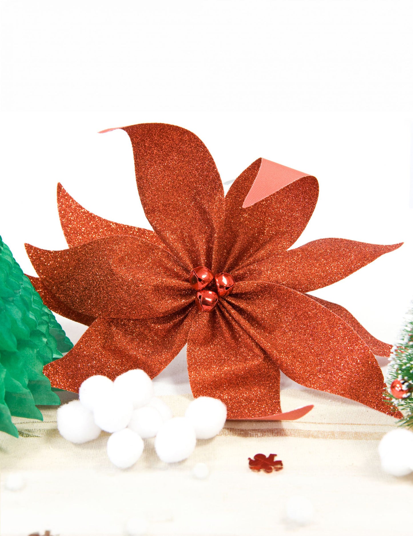 Mikulásvirág masni piros csillámos harangokkal 20 cm asztaldísz