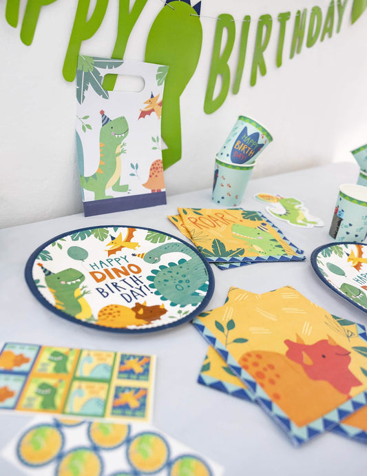 51 darabos dinoszauruszos csomag születésnapra
