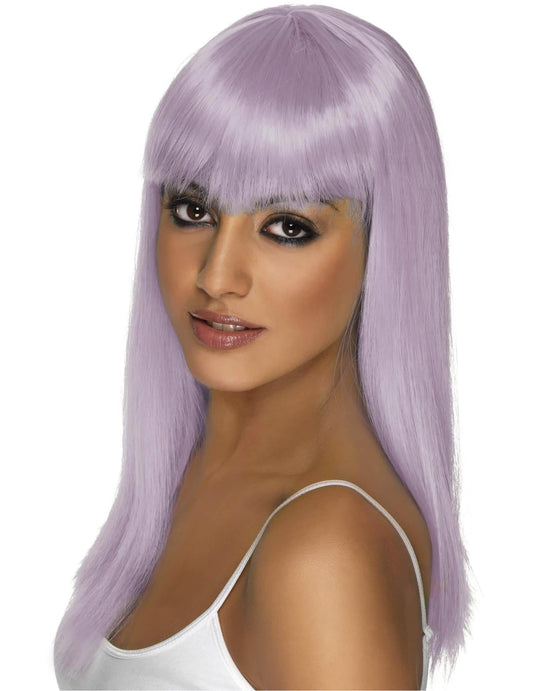 Vue de profil de la perruque longue à frange pour femme violette