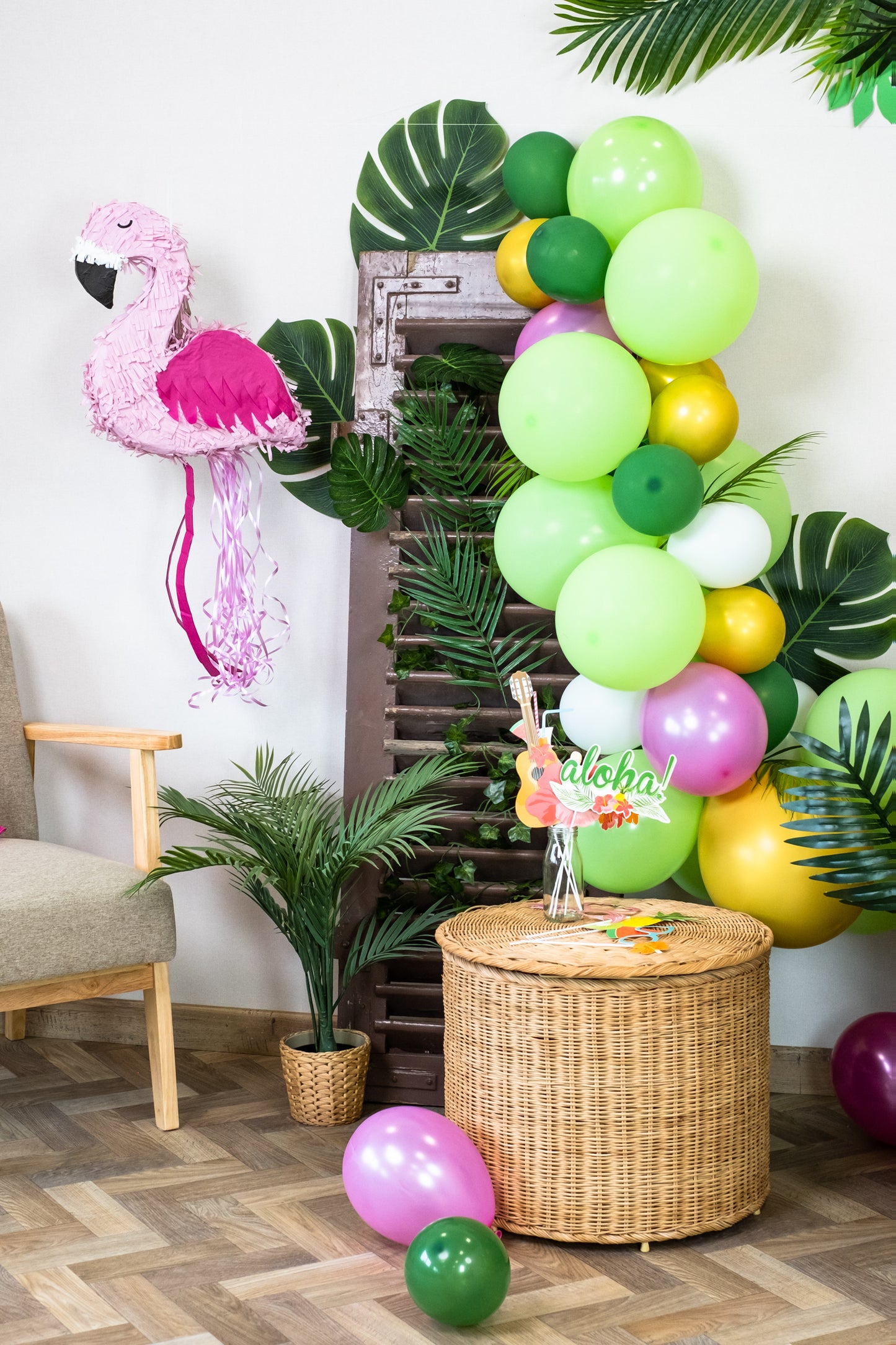 Rózsaszín flamingo piñata 90 x 48 cm