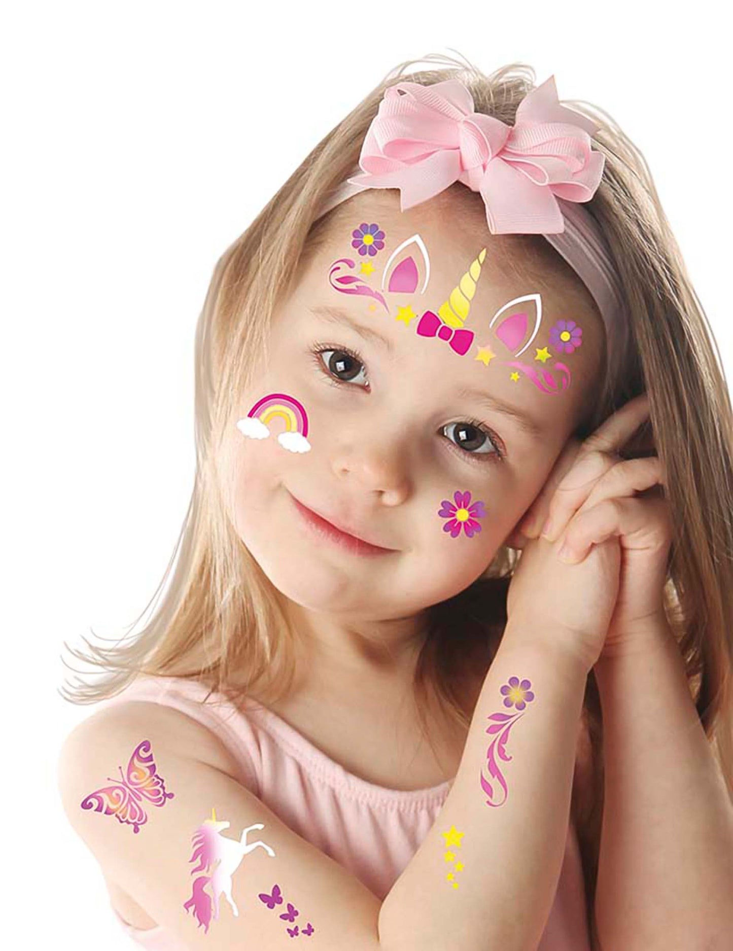 Rendu final du maquillage des pochoirs de maquillage licornes et arc-en-ciel