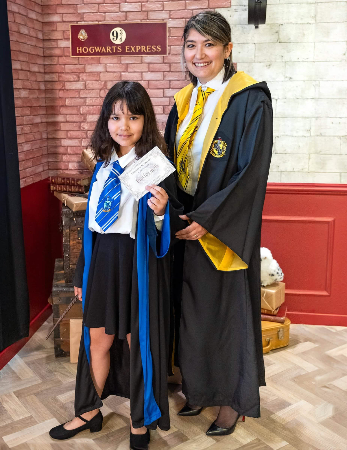 luxus Hufflepuff varázslóköpeny replika bemutatása