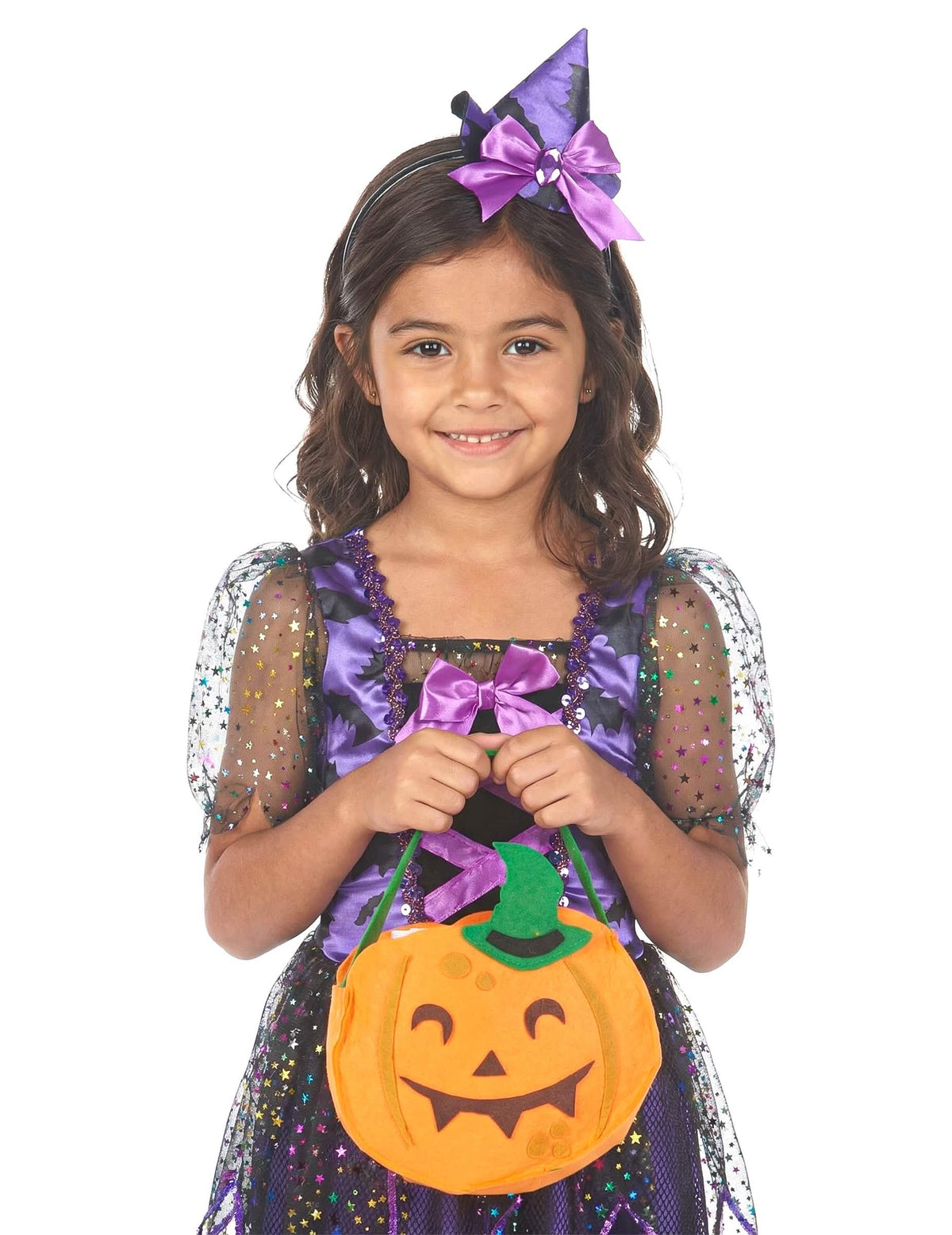 Halloween tök gyermek narancssárga zsák arccal és zöld kalappal